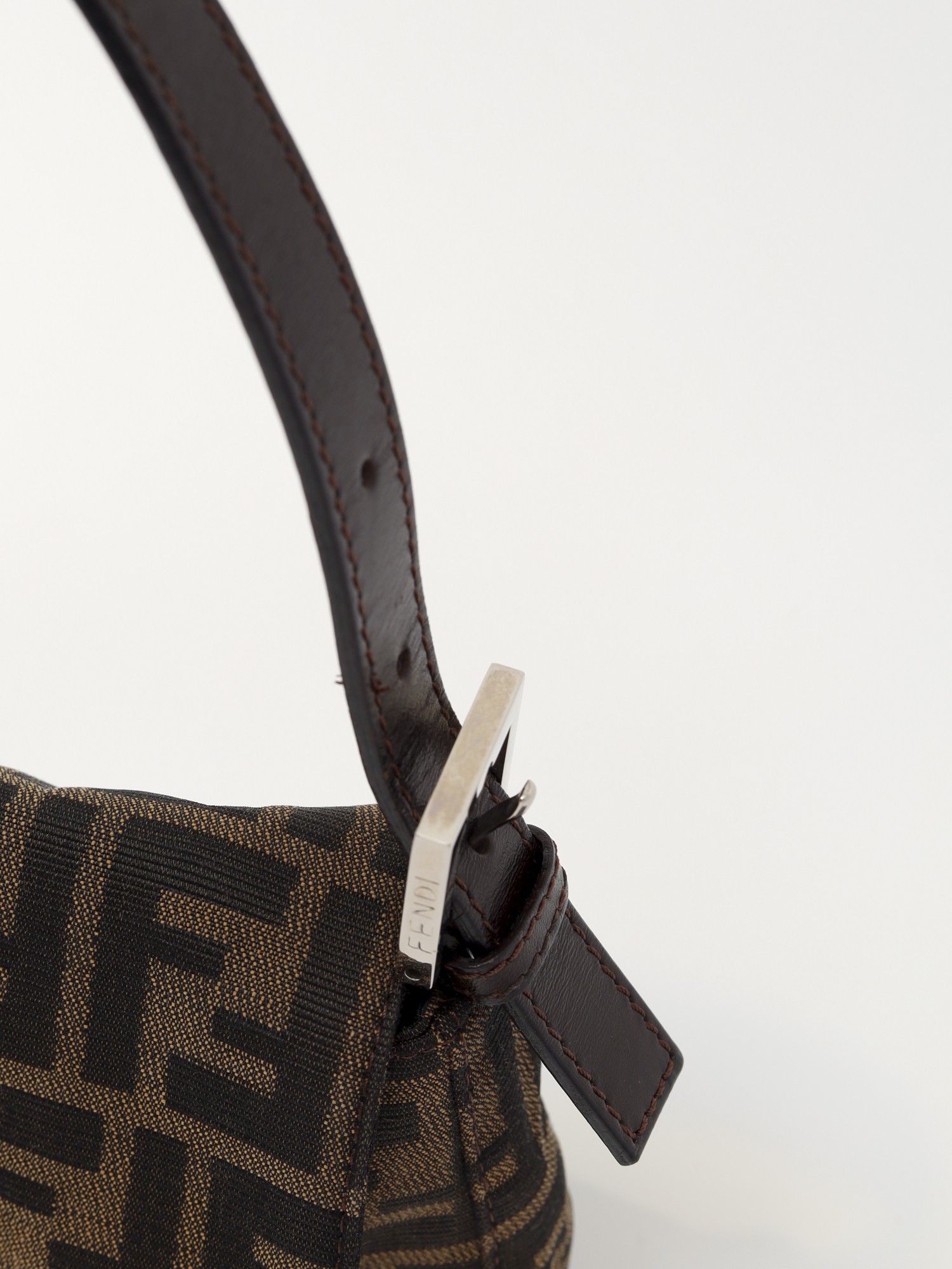 Fendi Baguette  6