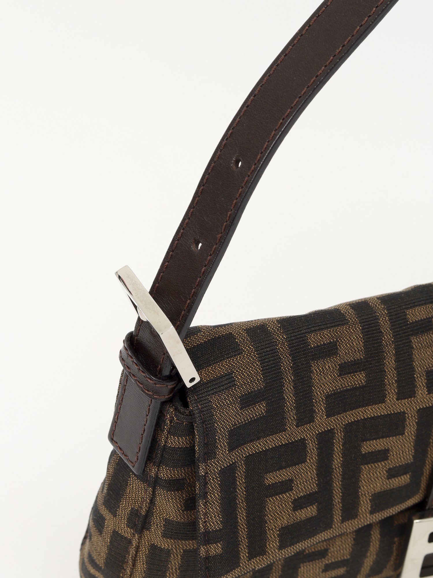 Fendi Baguette  7