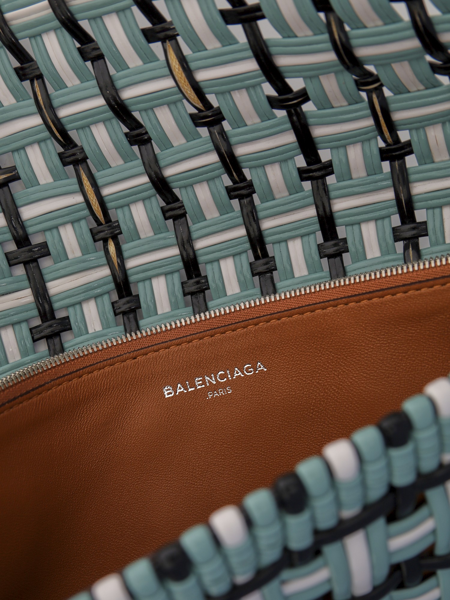 Balenciaga Bistrot 6