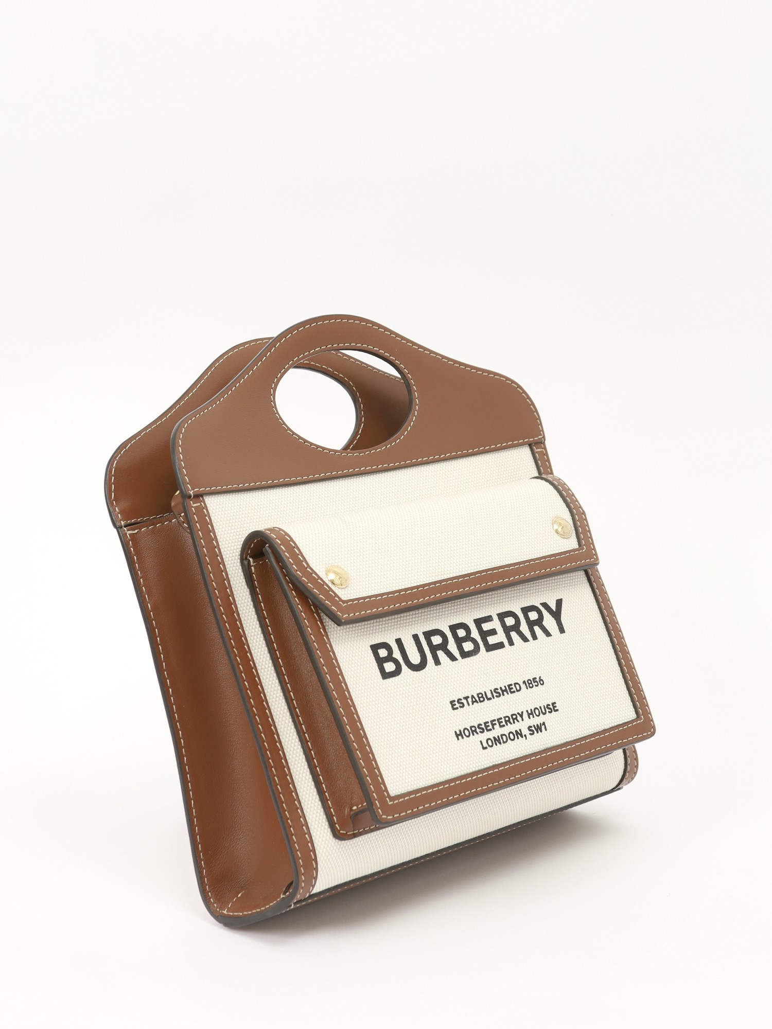 Burberry Pocket 2
