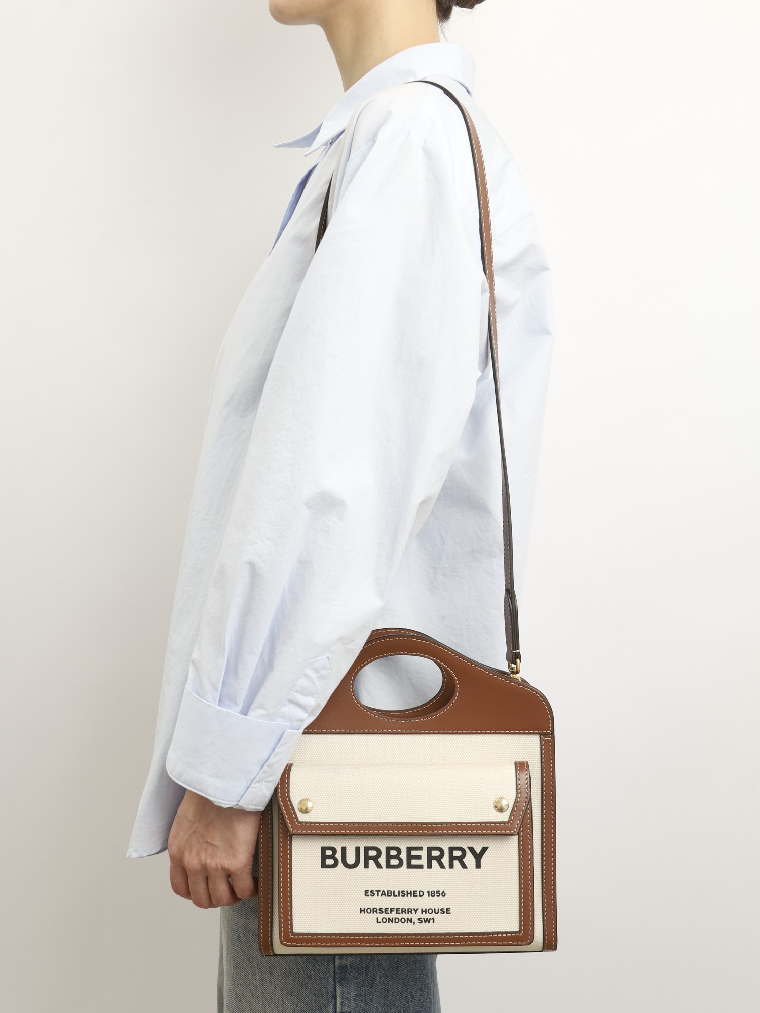 Burberry Pocket 1