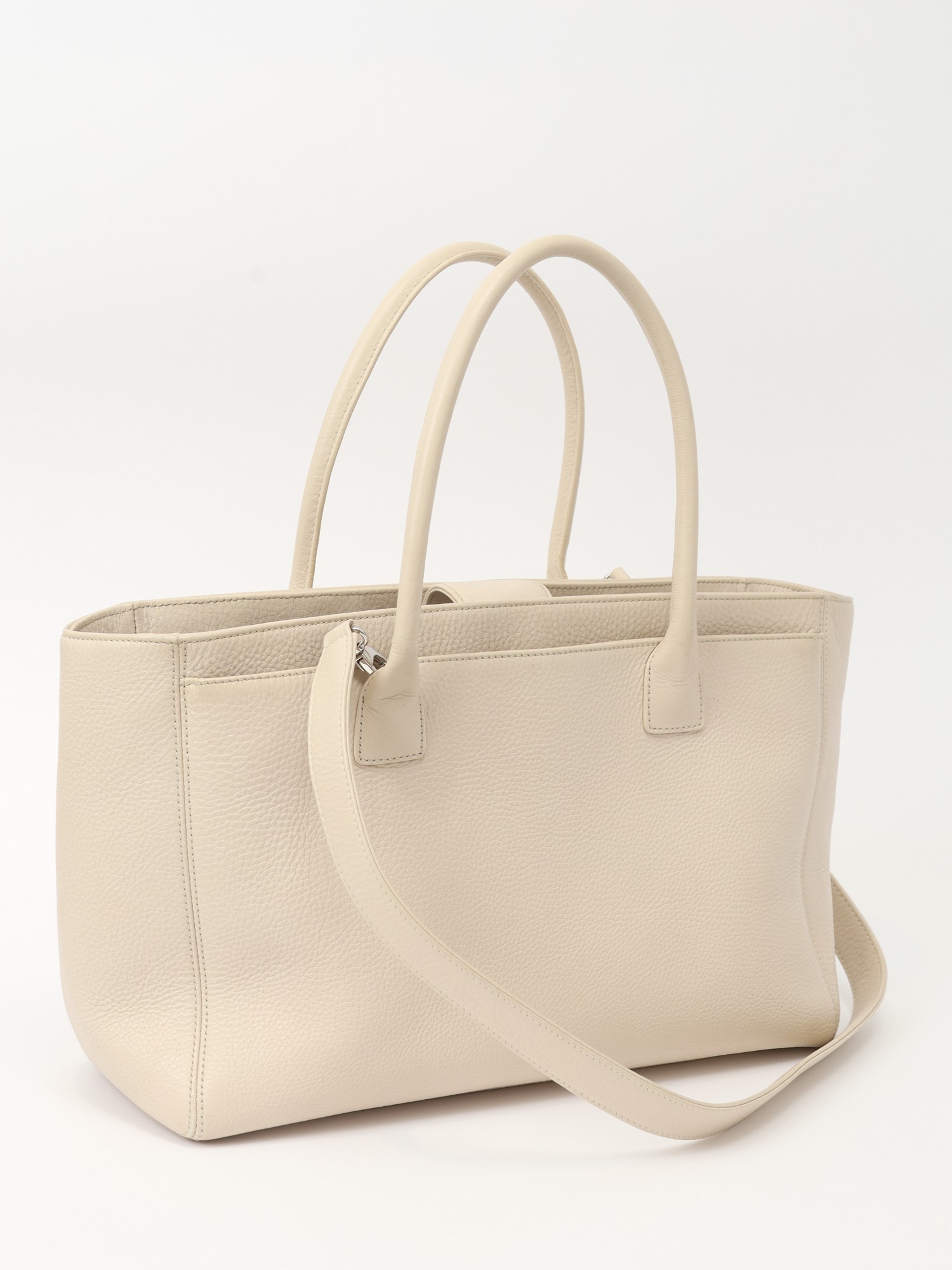 Chanel Cerf 3