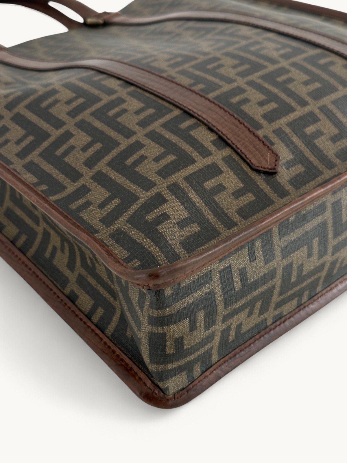 Fendi Leather Bag 5