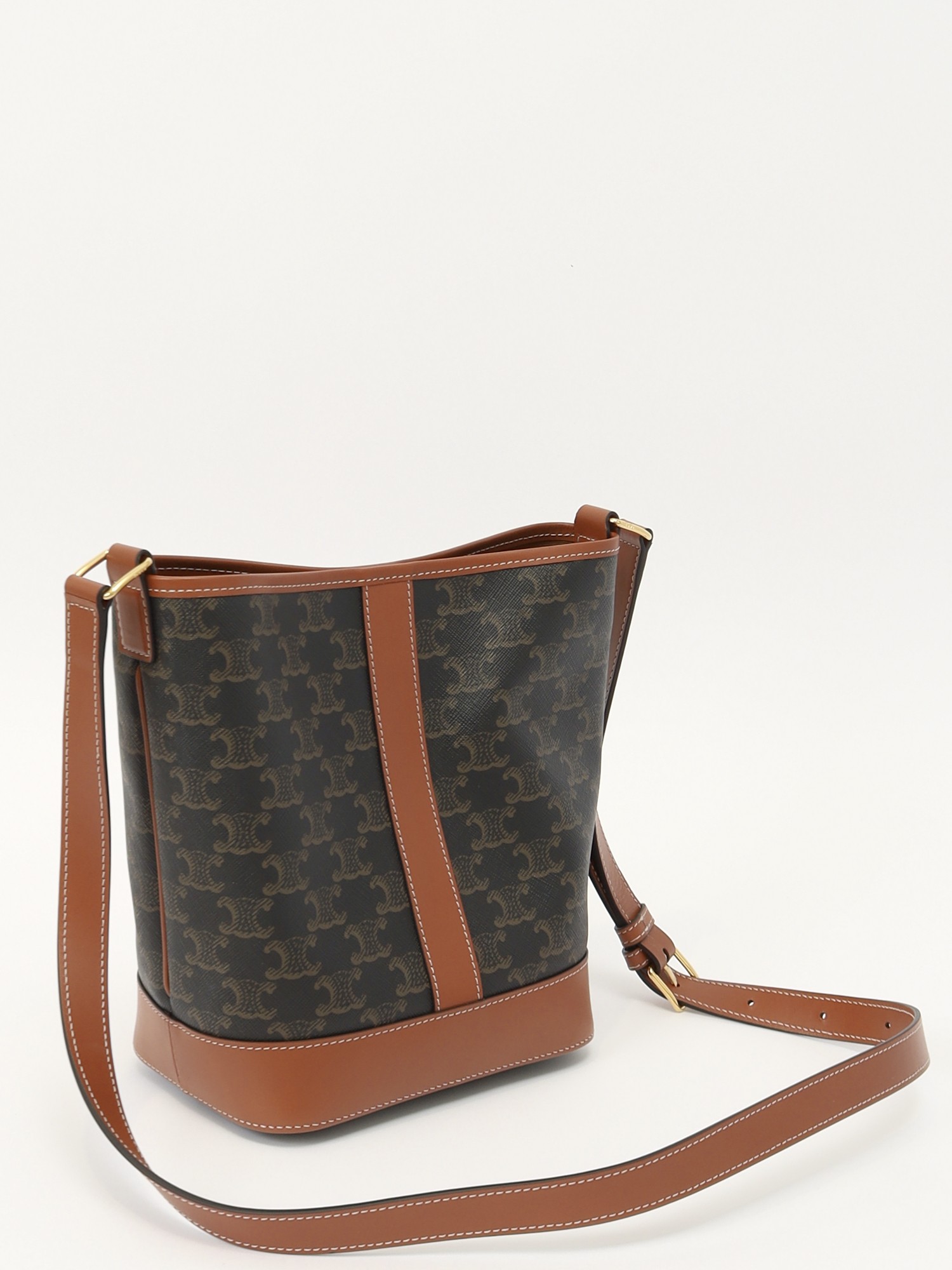 Celine Bucket 3