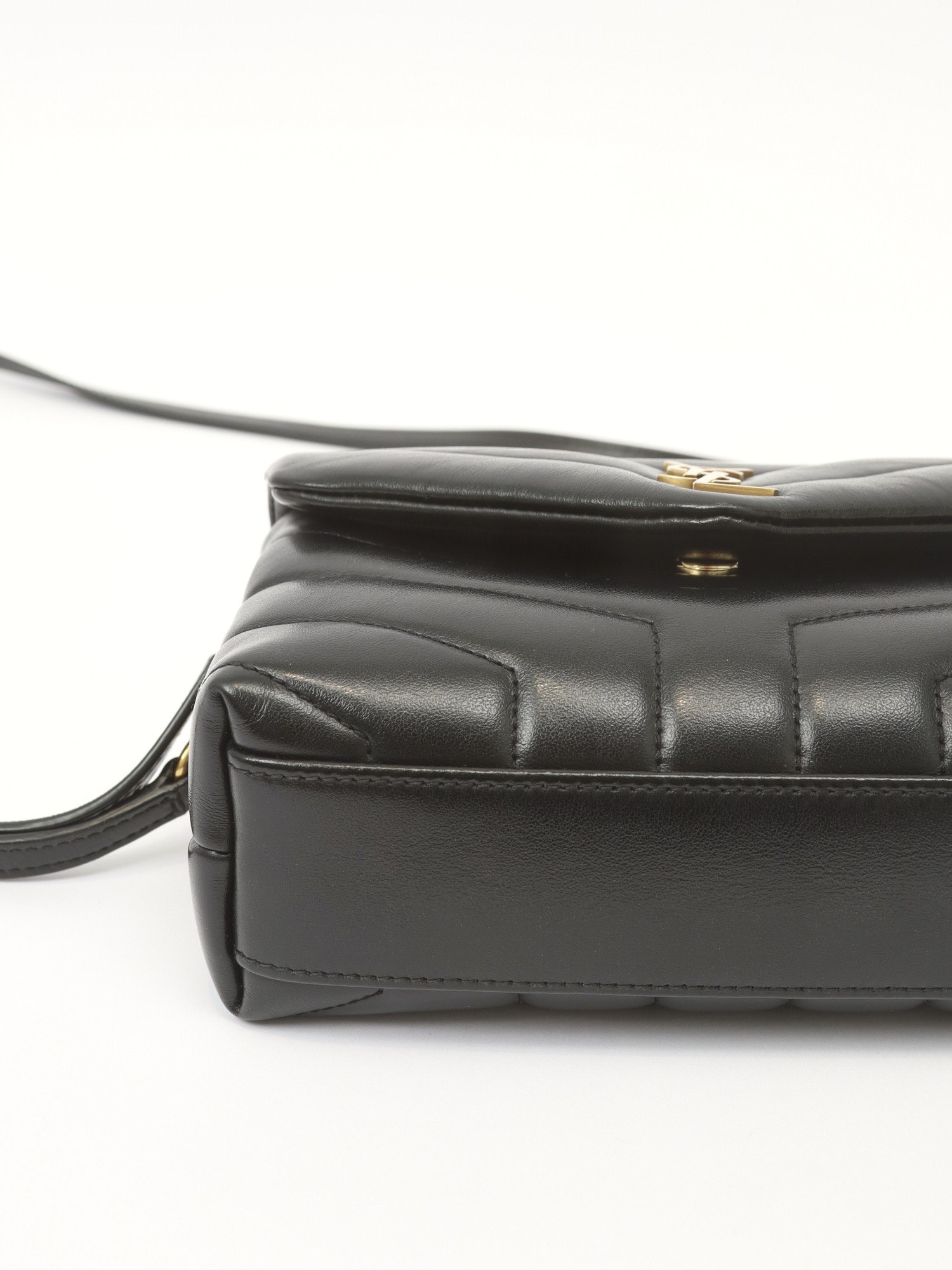 Saint Laurent Loulou 8
