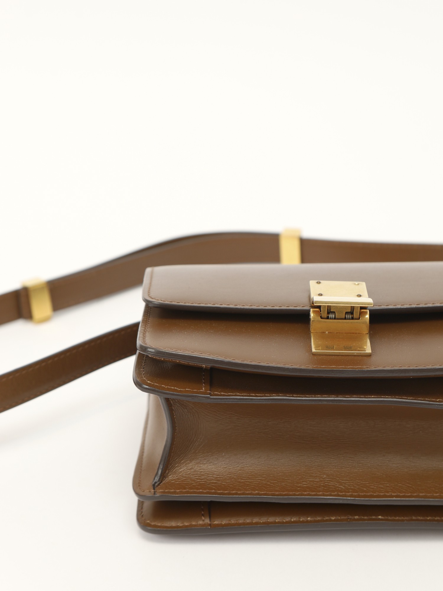 Celine Classic 5