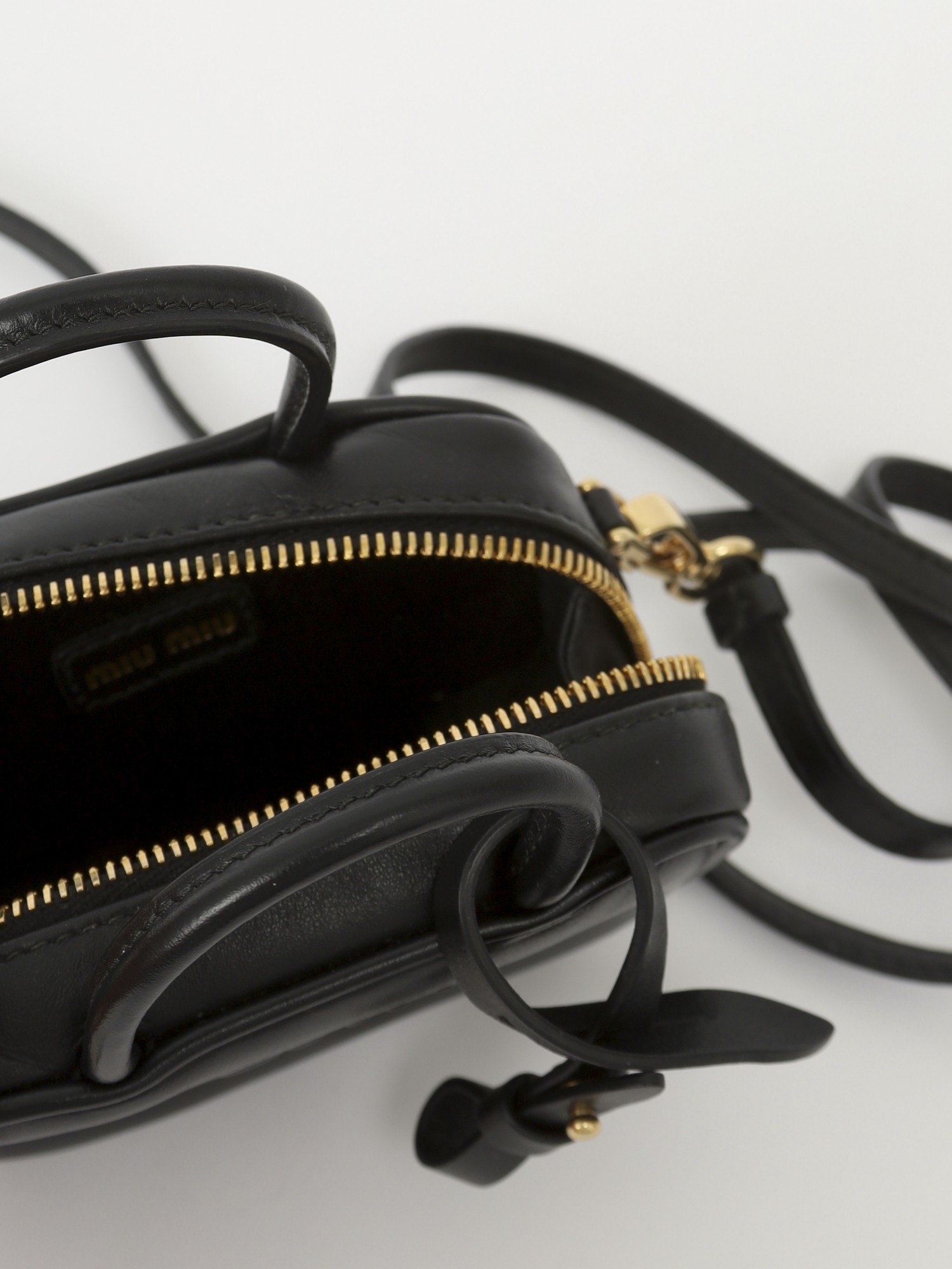 Miu Miu Beau 10
