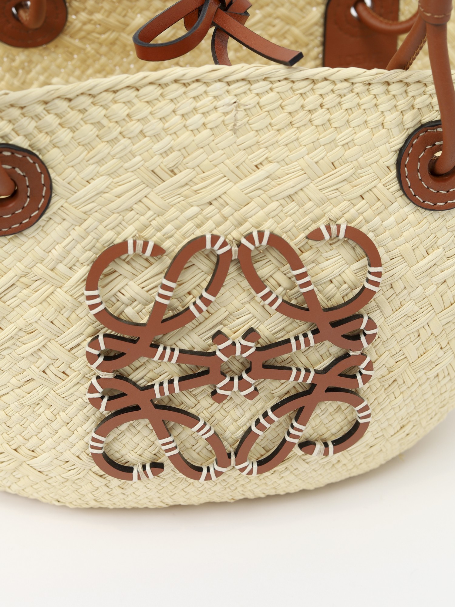 Loewe Basket 5