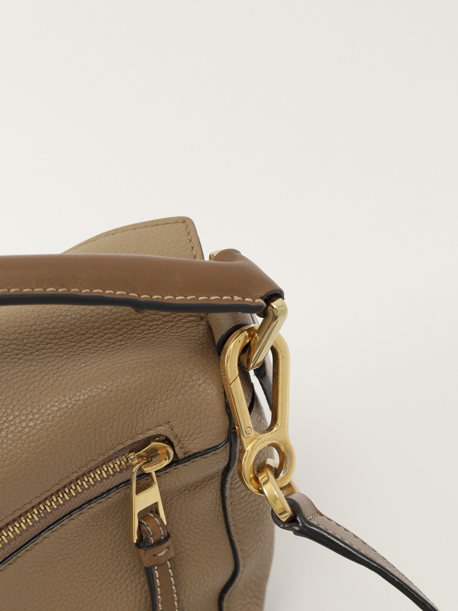 Loewe Puzzle 7