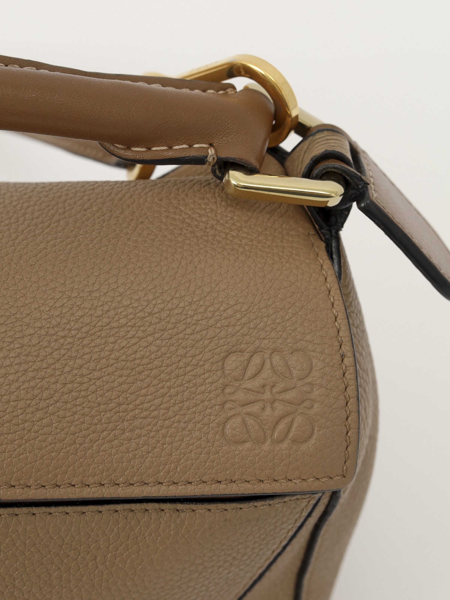 Loewe Puzzle 5