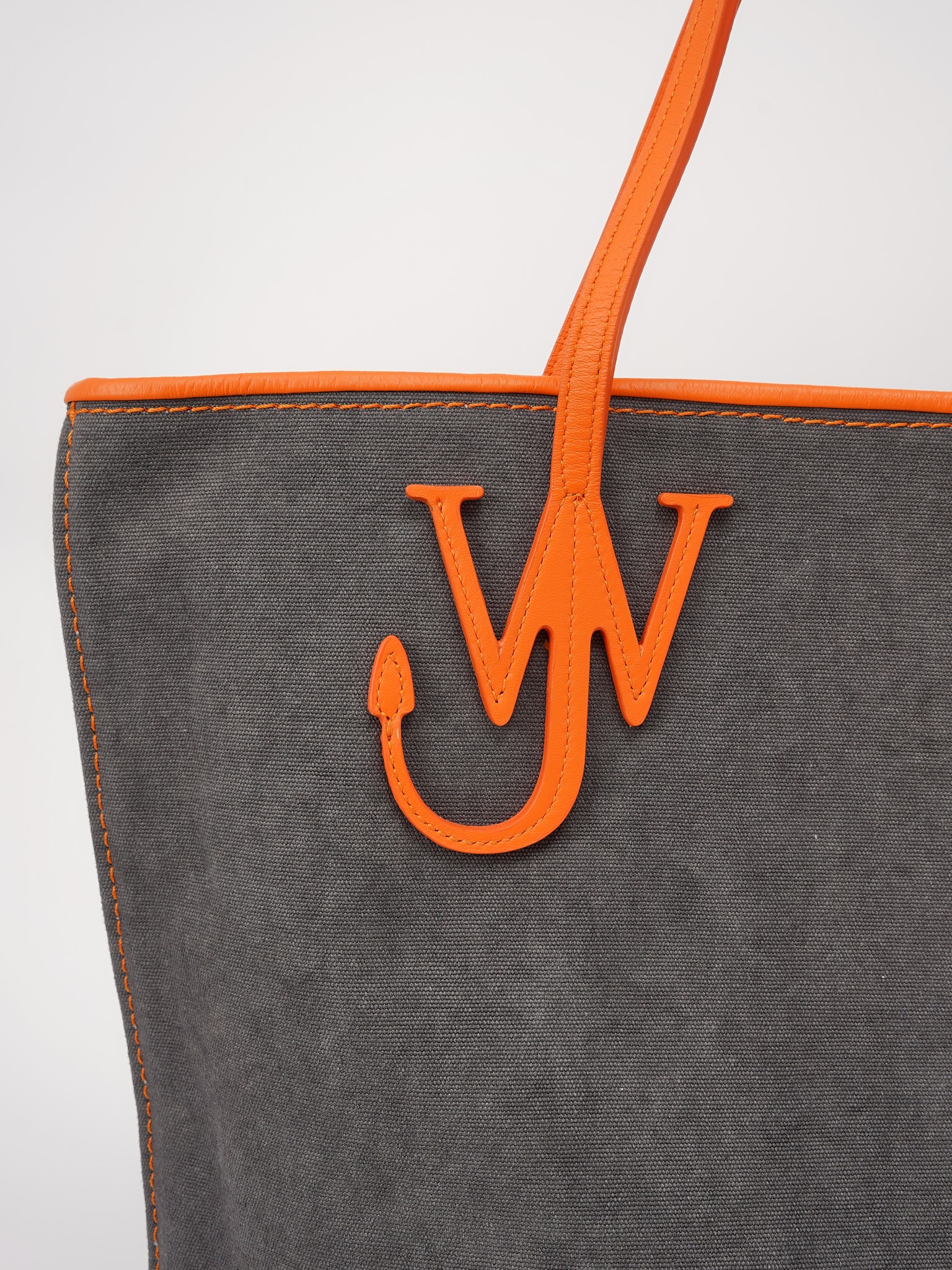 JW Anderson Anchor 5