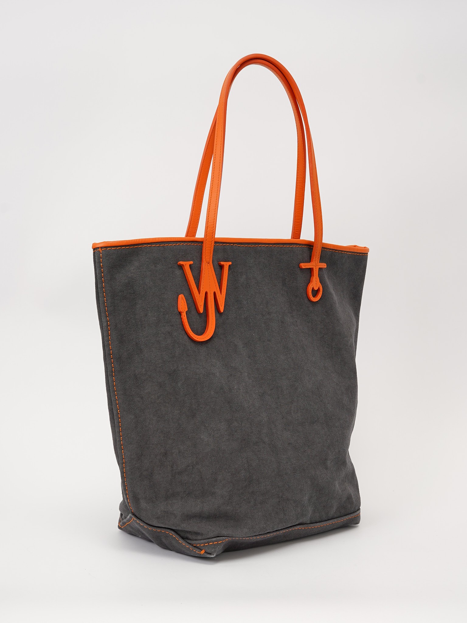 JW Anderson Anchor 2