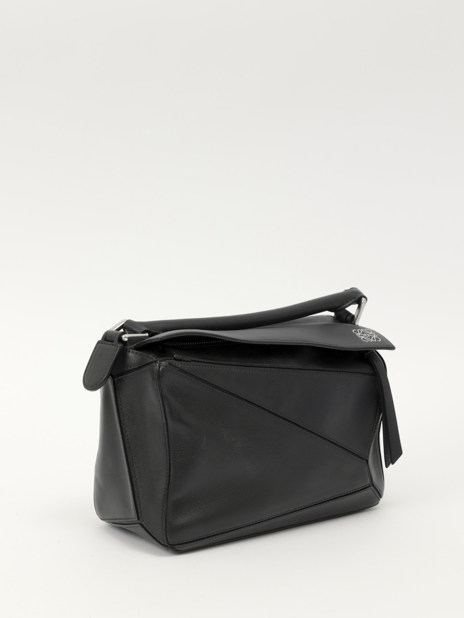 Loewe Puzzle 2