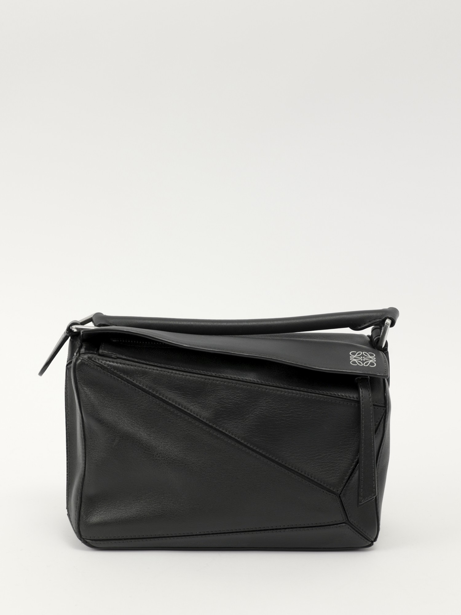 Loewe Puzzle 0