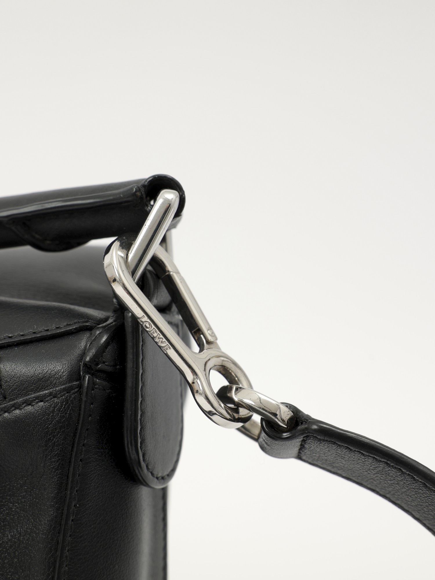 Loewe Puzzle 6