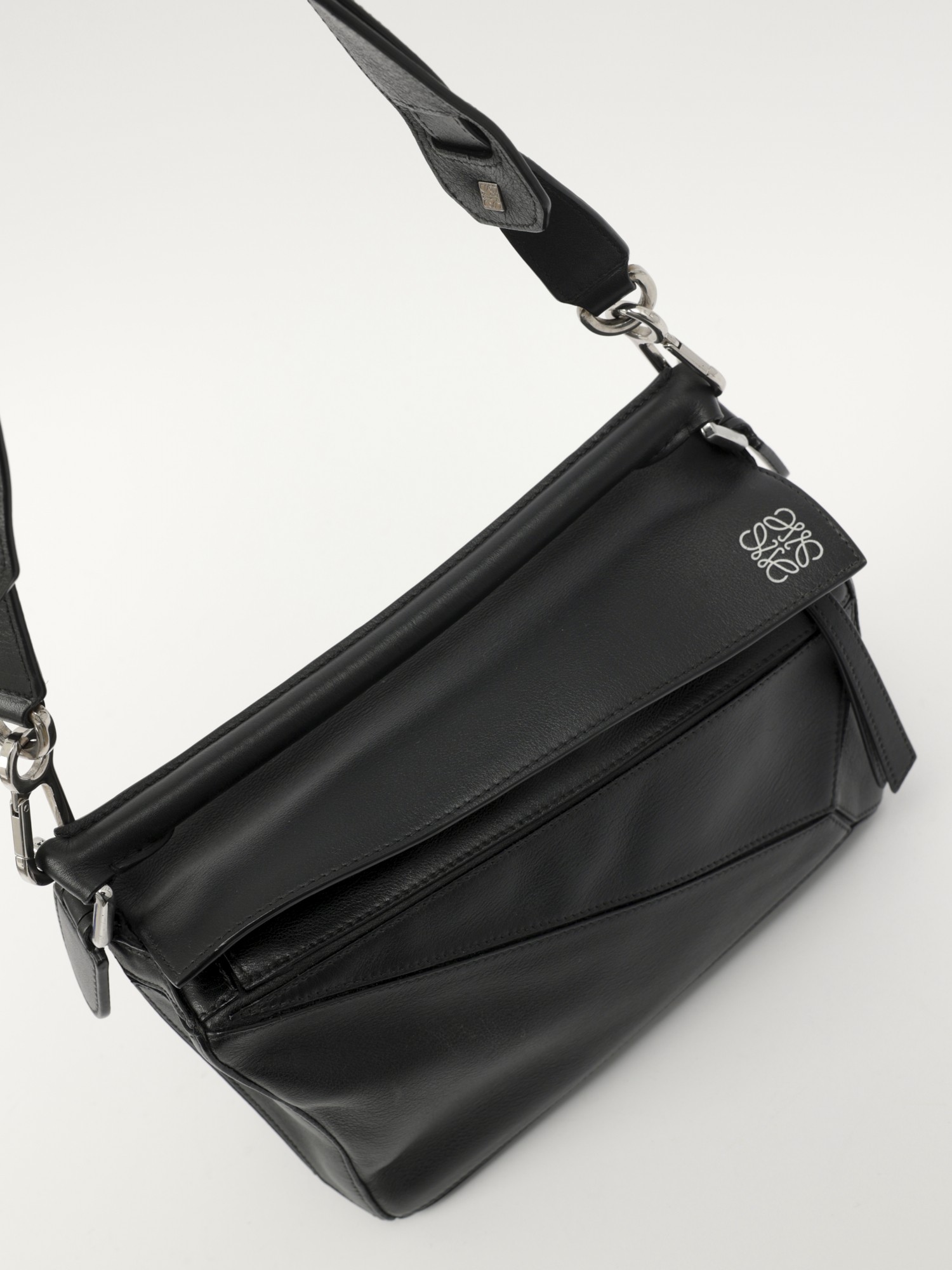Loewe Puzzle 4