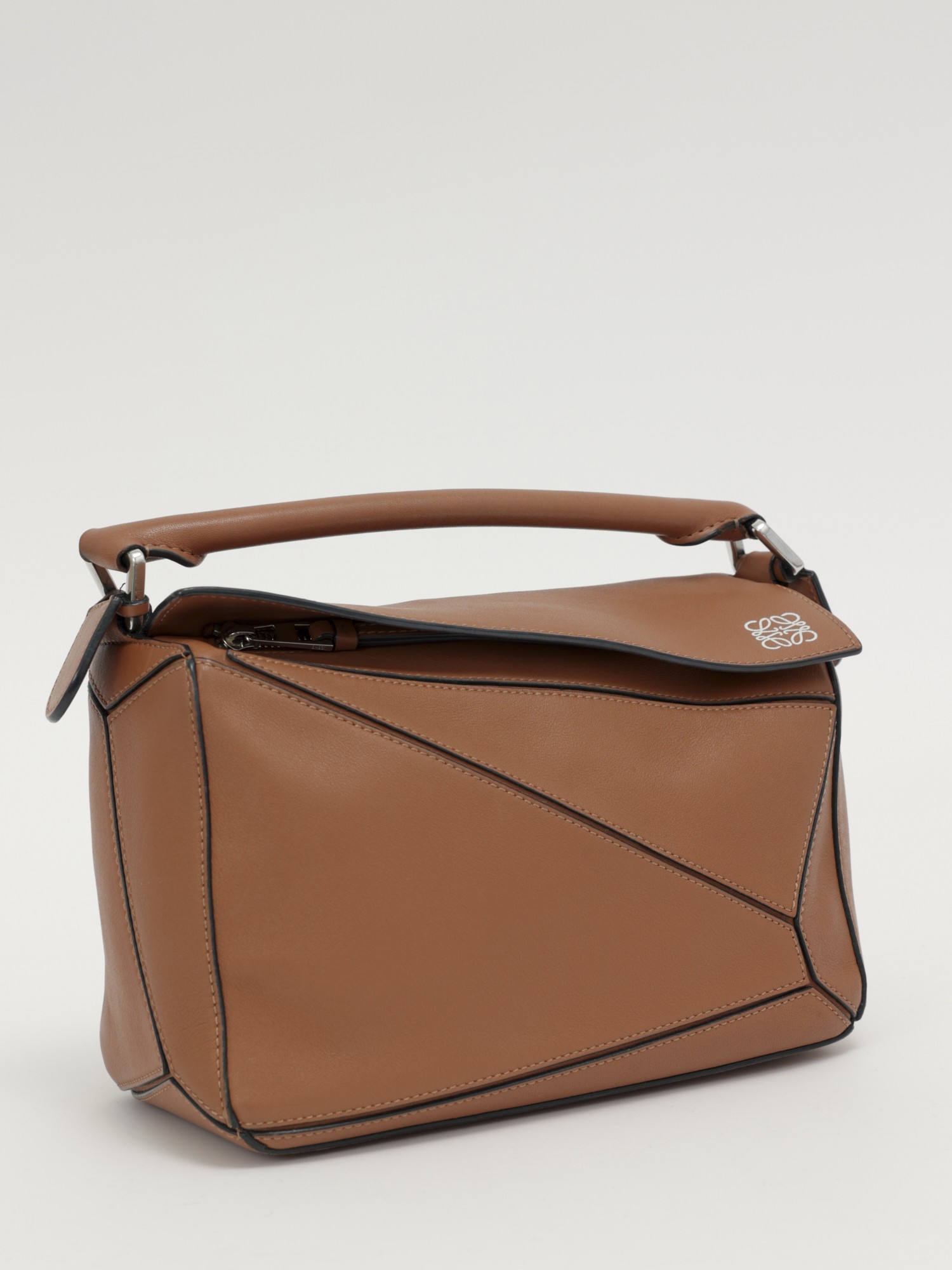 Loewe Puzzle 2