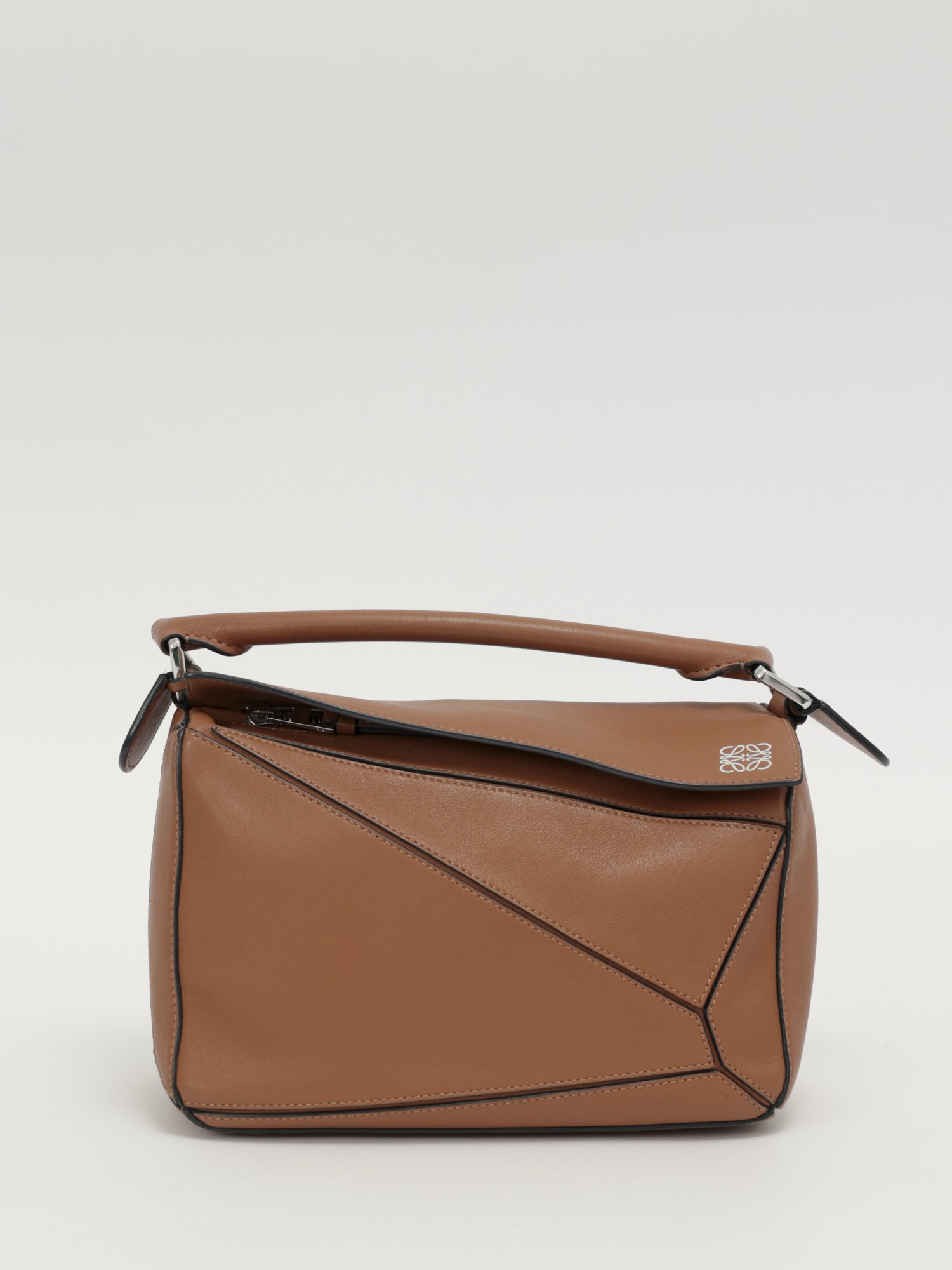 Loewe Puzzle 0