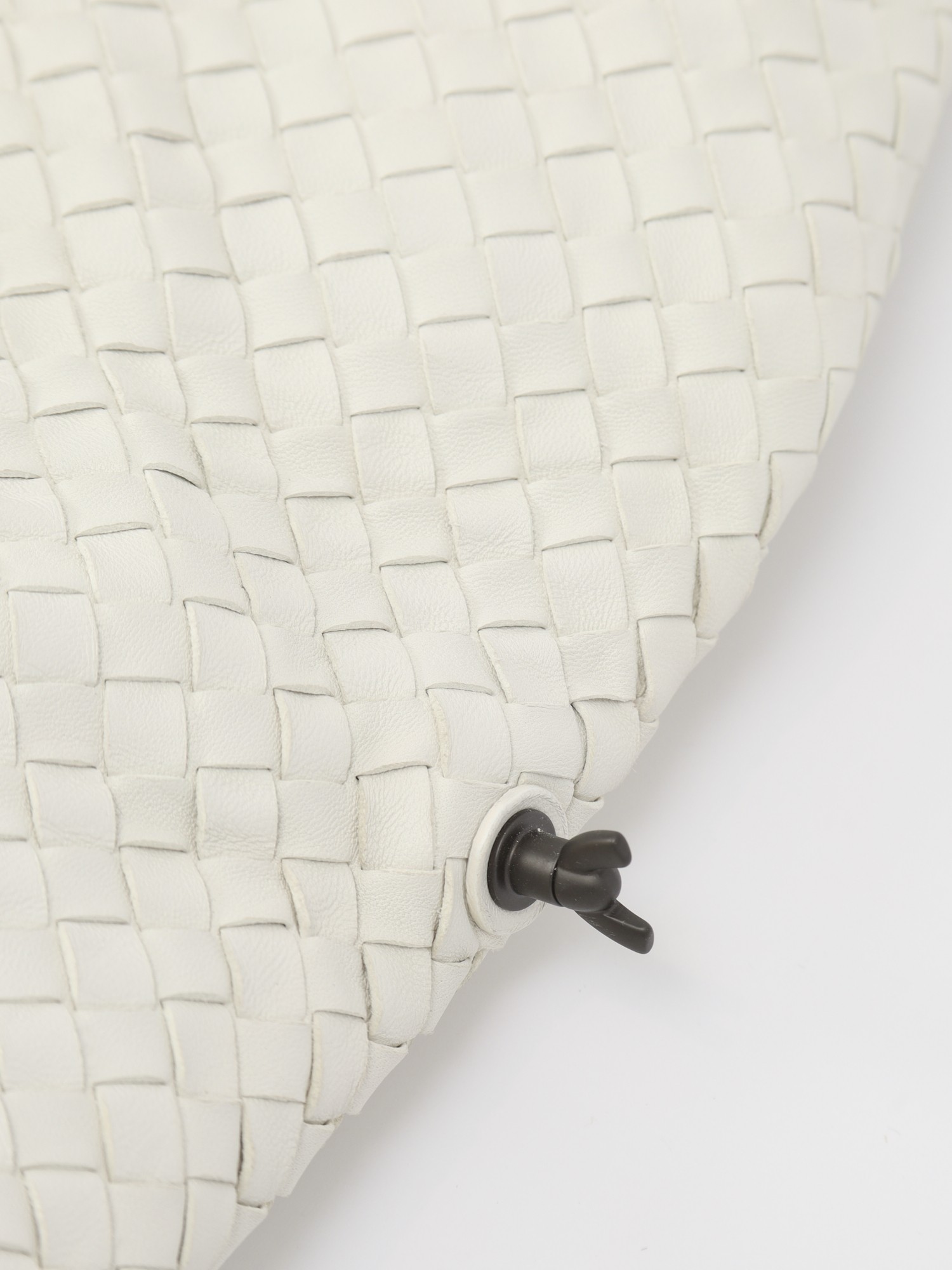 Bottega Veneta Leather Bag 9