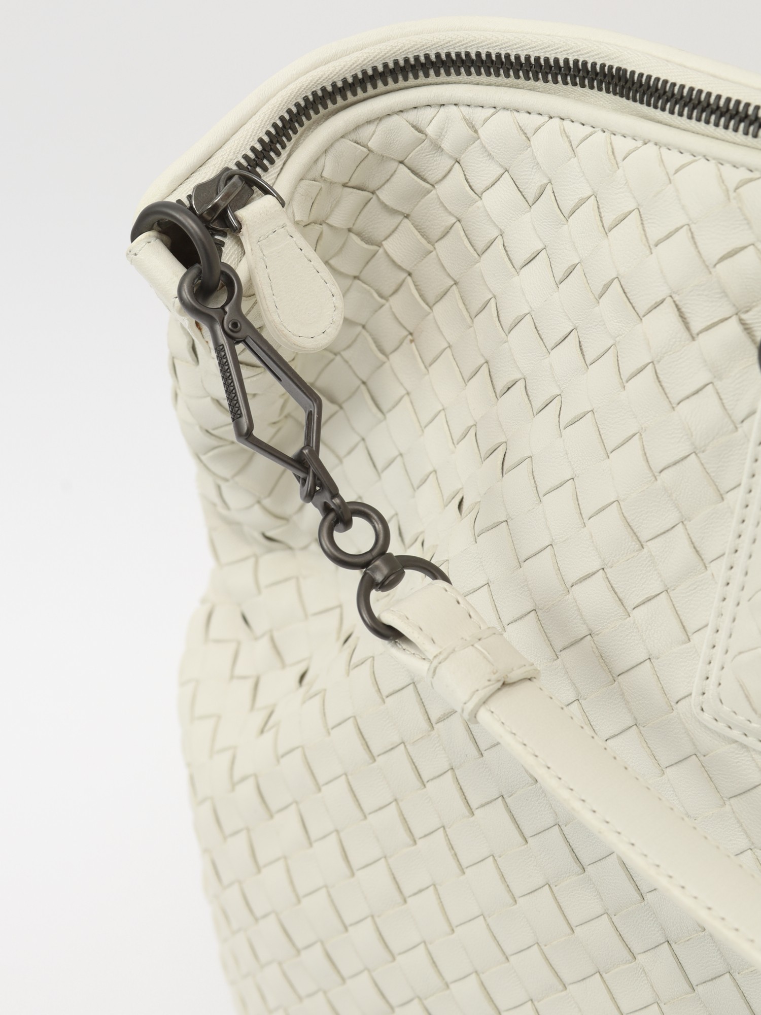 Bottega Veneta Leather Bag 5