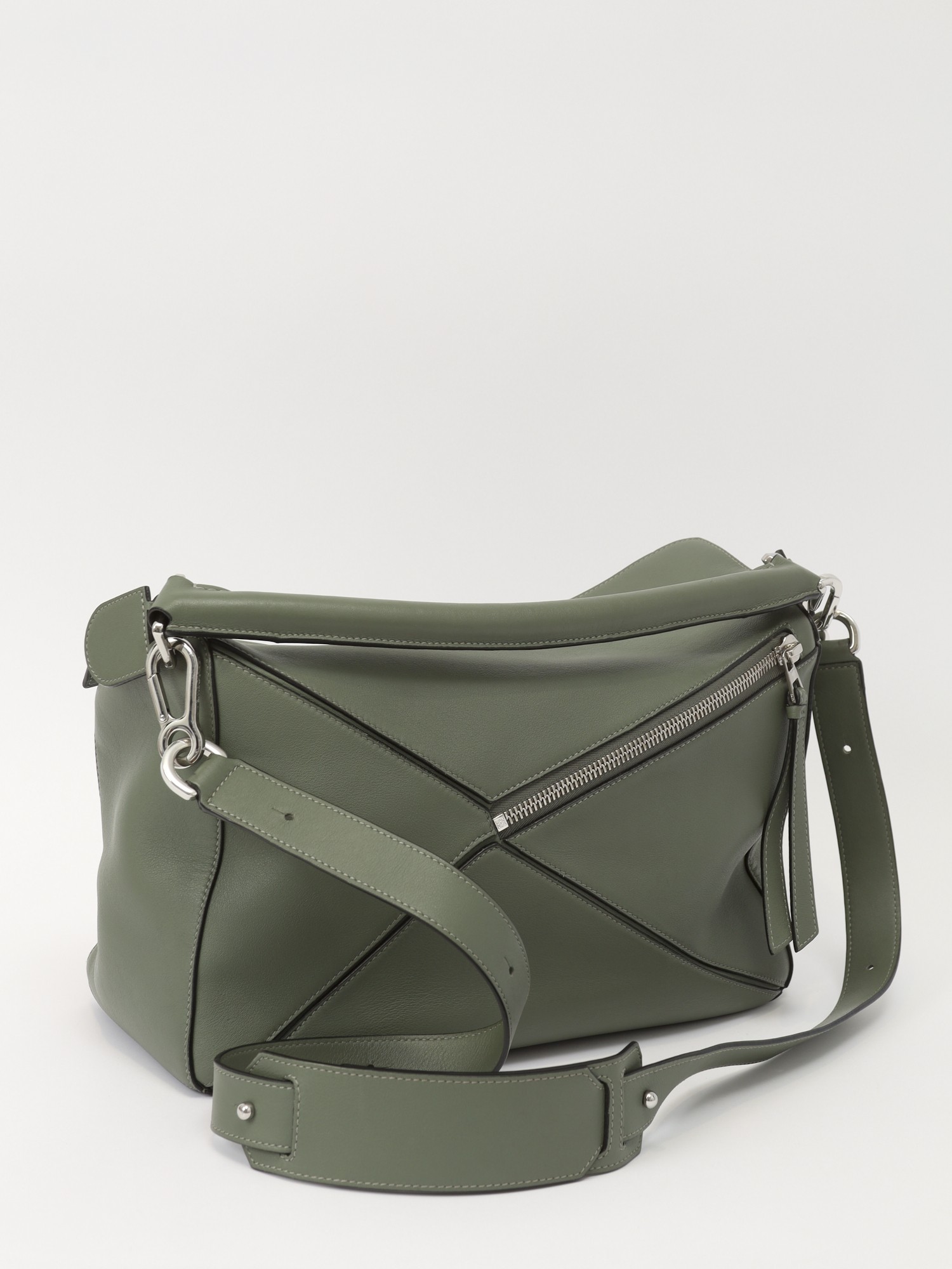 Loewe Puzzle 3