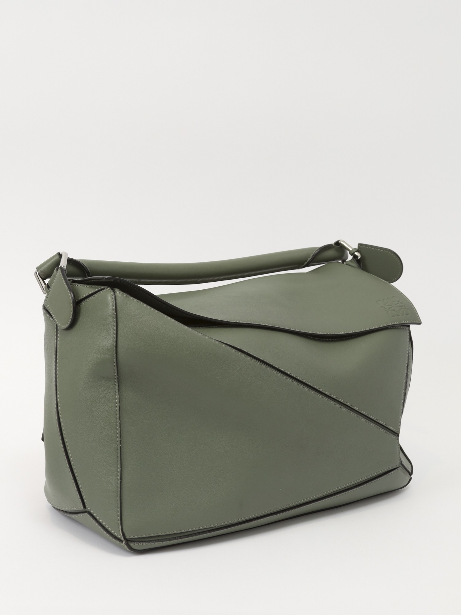 Loewe Puzzle 2