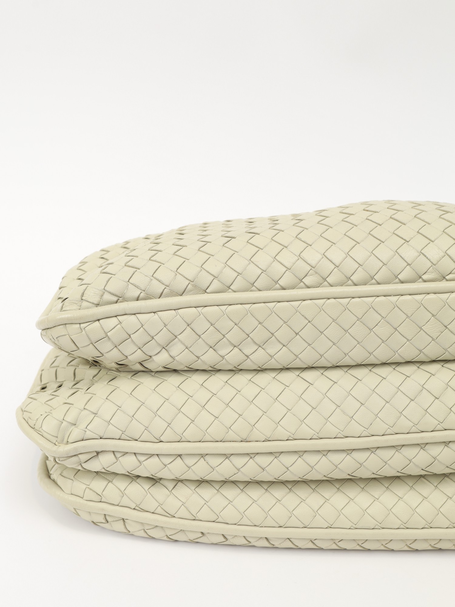 Bottega Veneta Bella 6