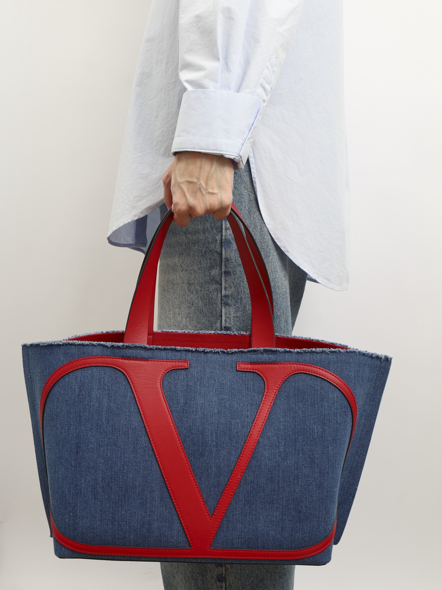 Valentino Go Logo 1