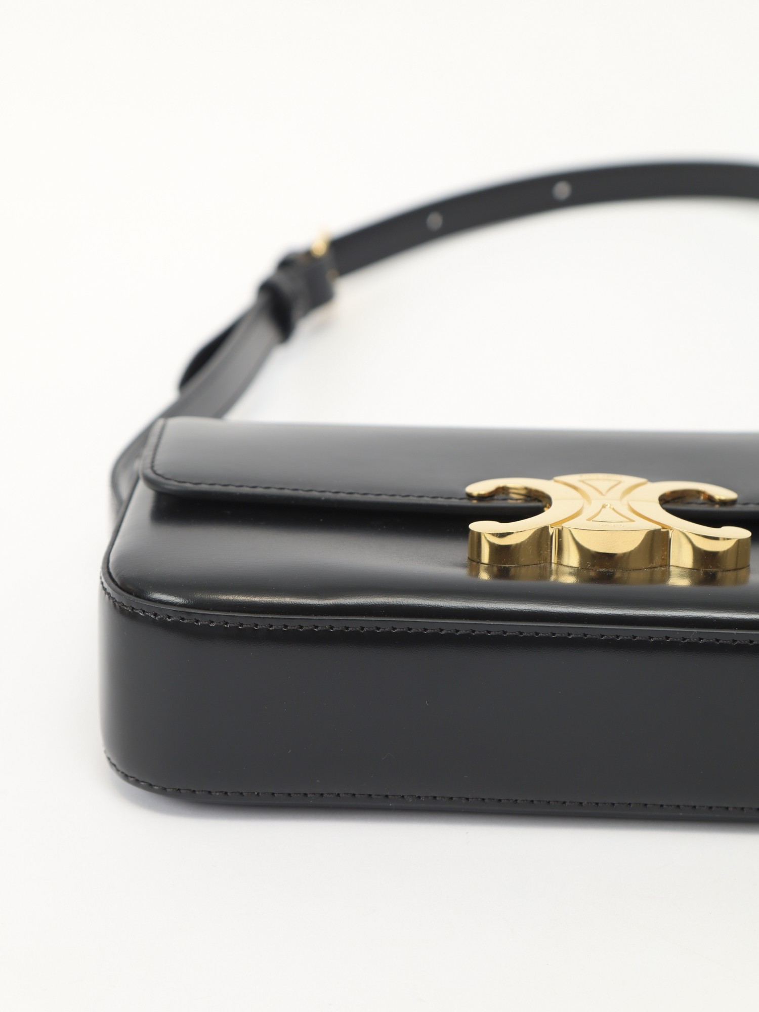 Celine Triomphe 6