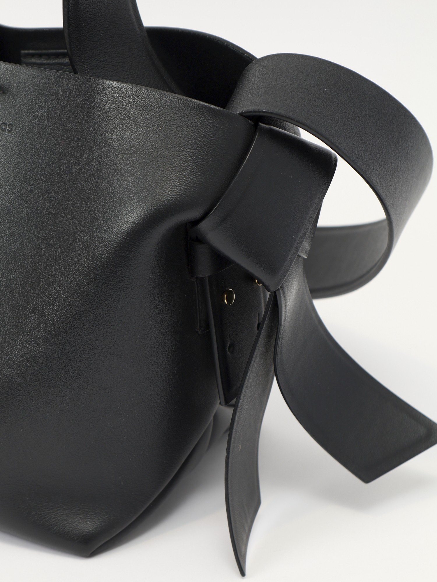 Acne Studios Musubi 7
