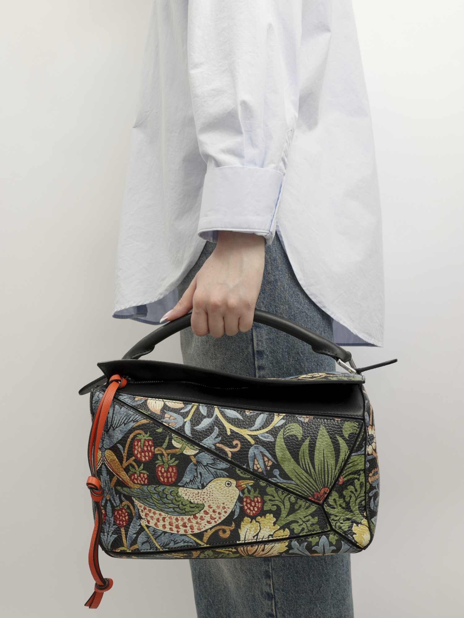 Loewe Puzzle 1