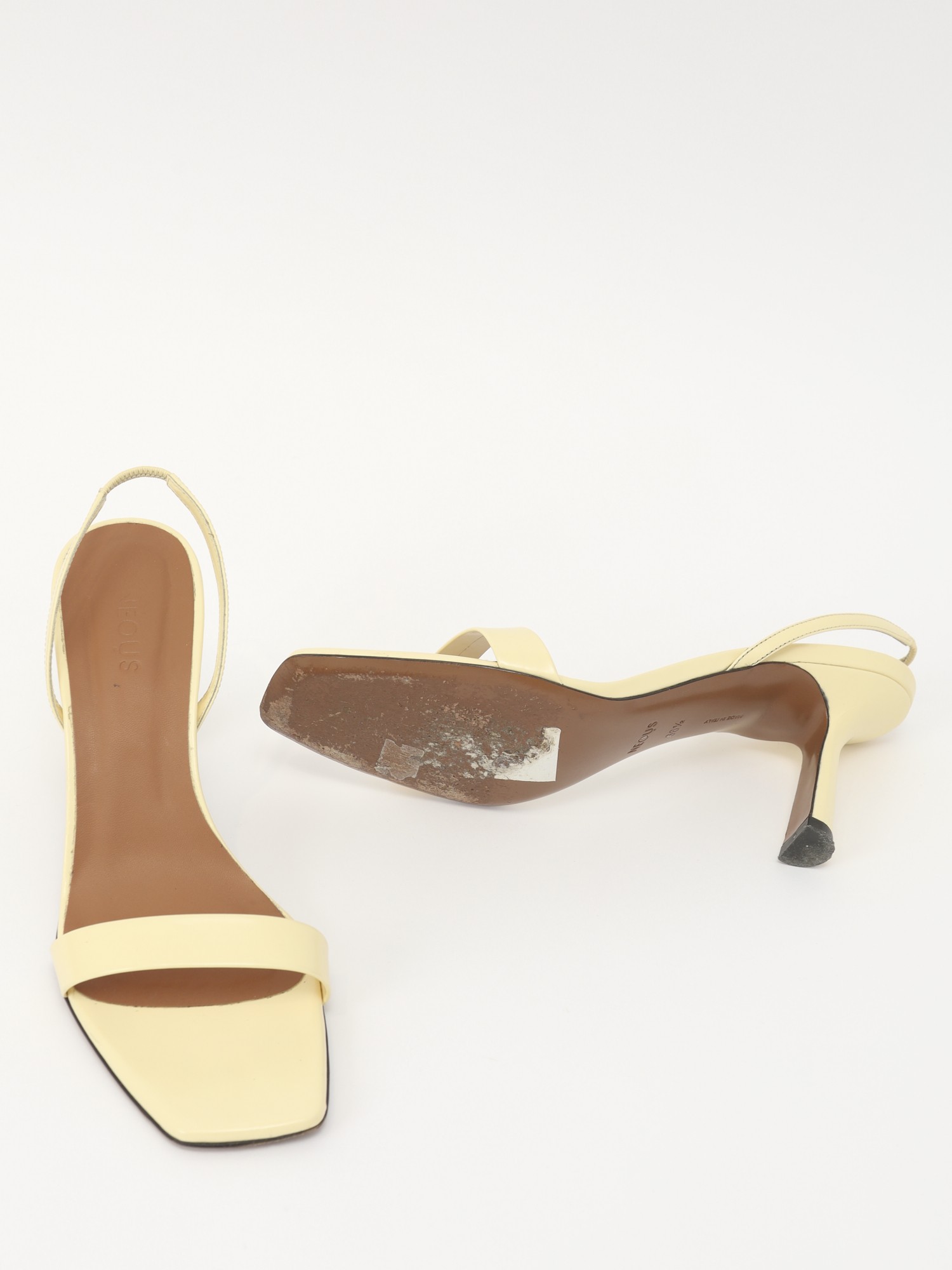 Neous Shoes 38.5 9