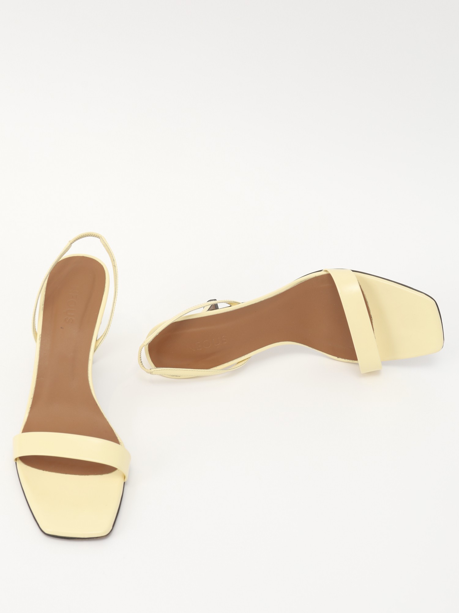 Neous Shoes 38.5 5