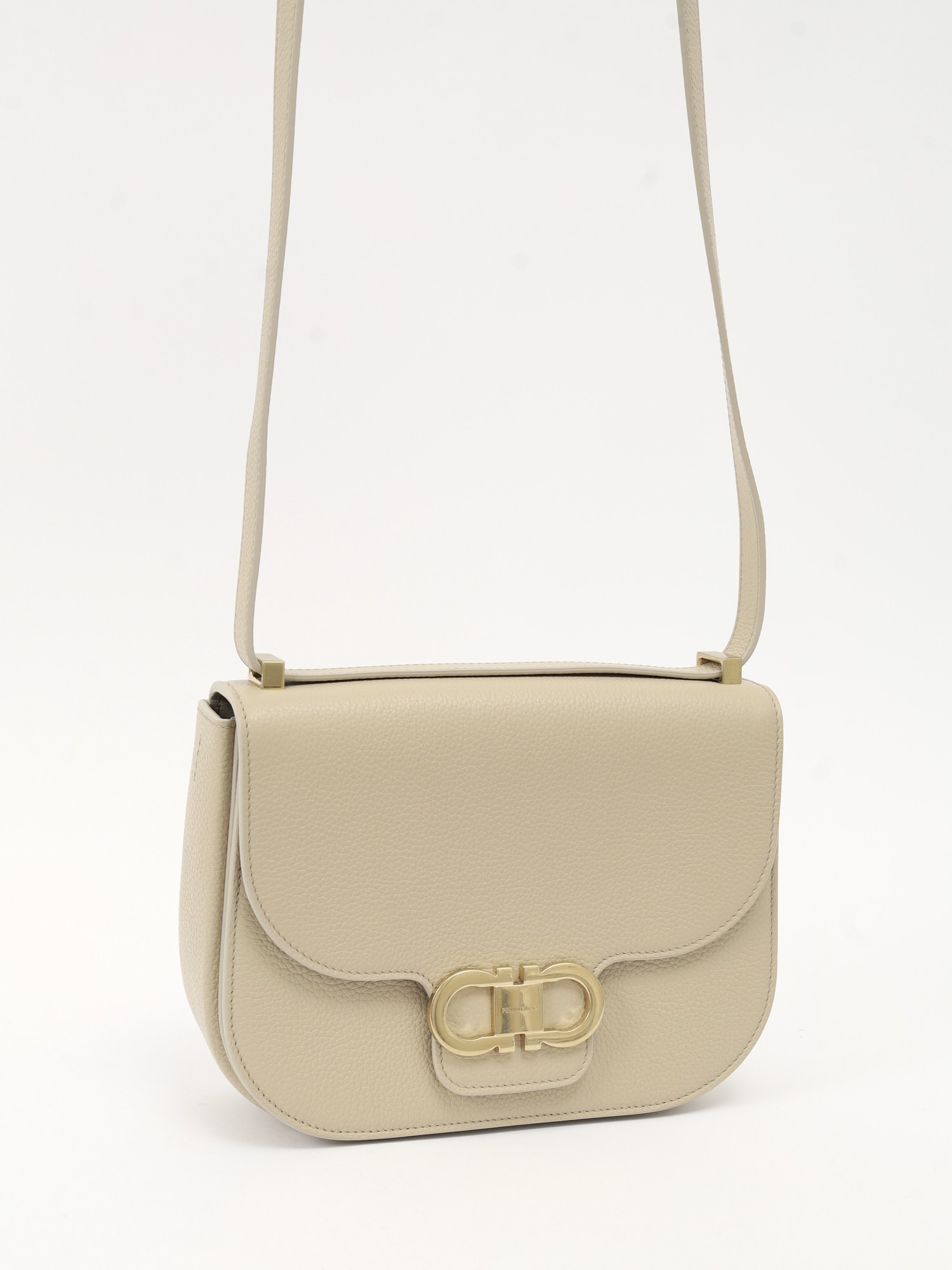 Salvatore Ferragamo Gancini  4