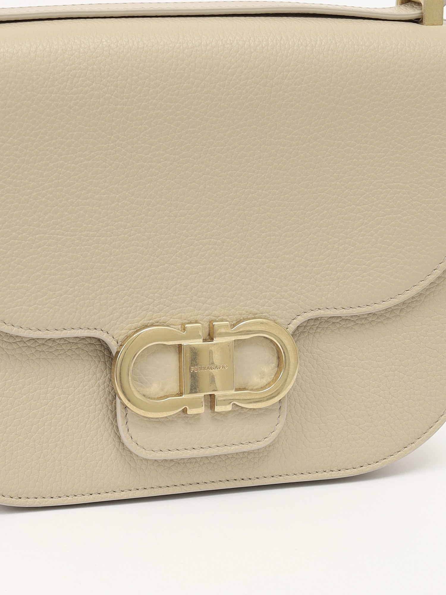 Salvatore Ferragamo Gancini  5