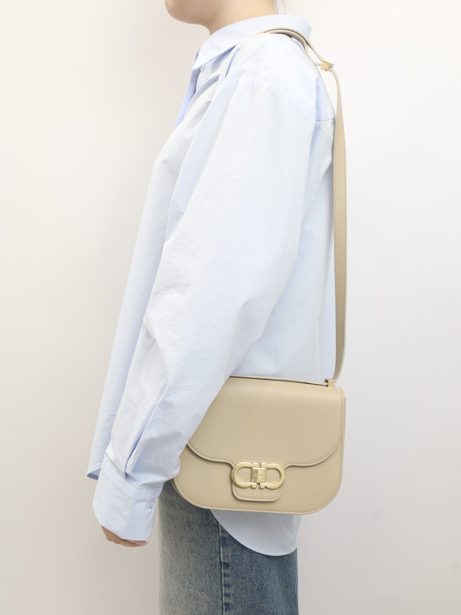 Salvatore Ferragamo Gancini  1