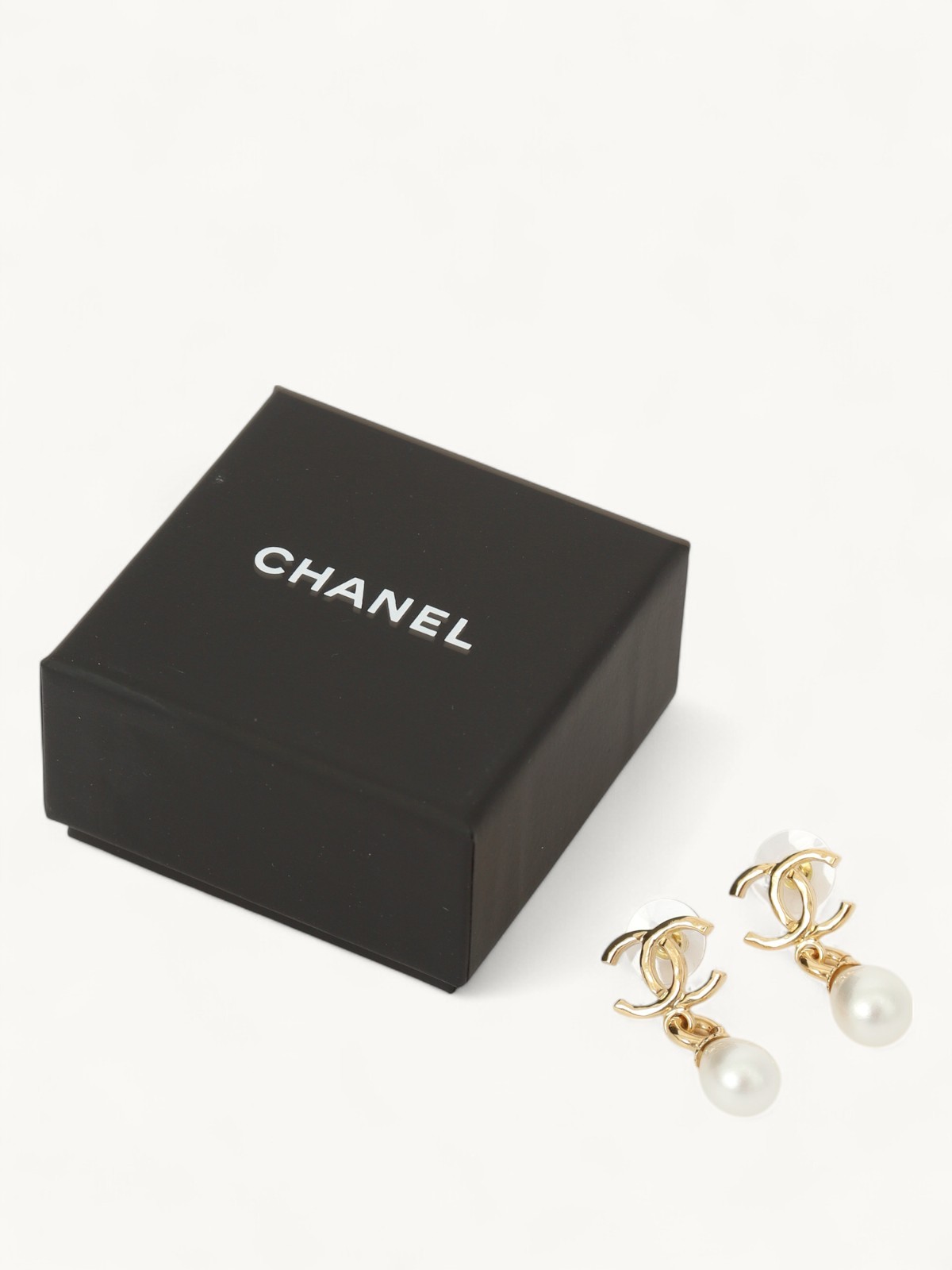 Chanel Earrings 3