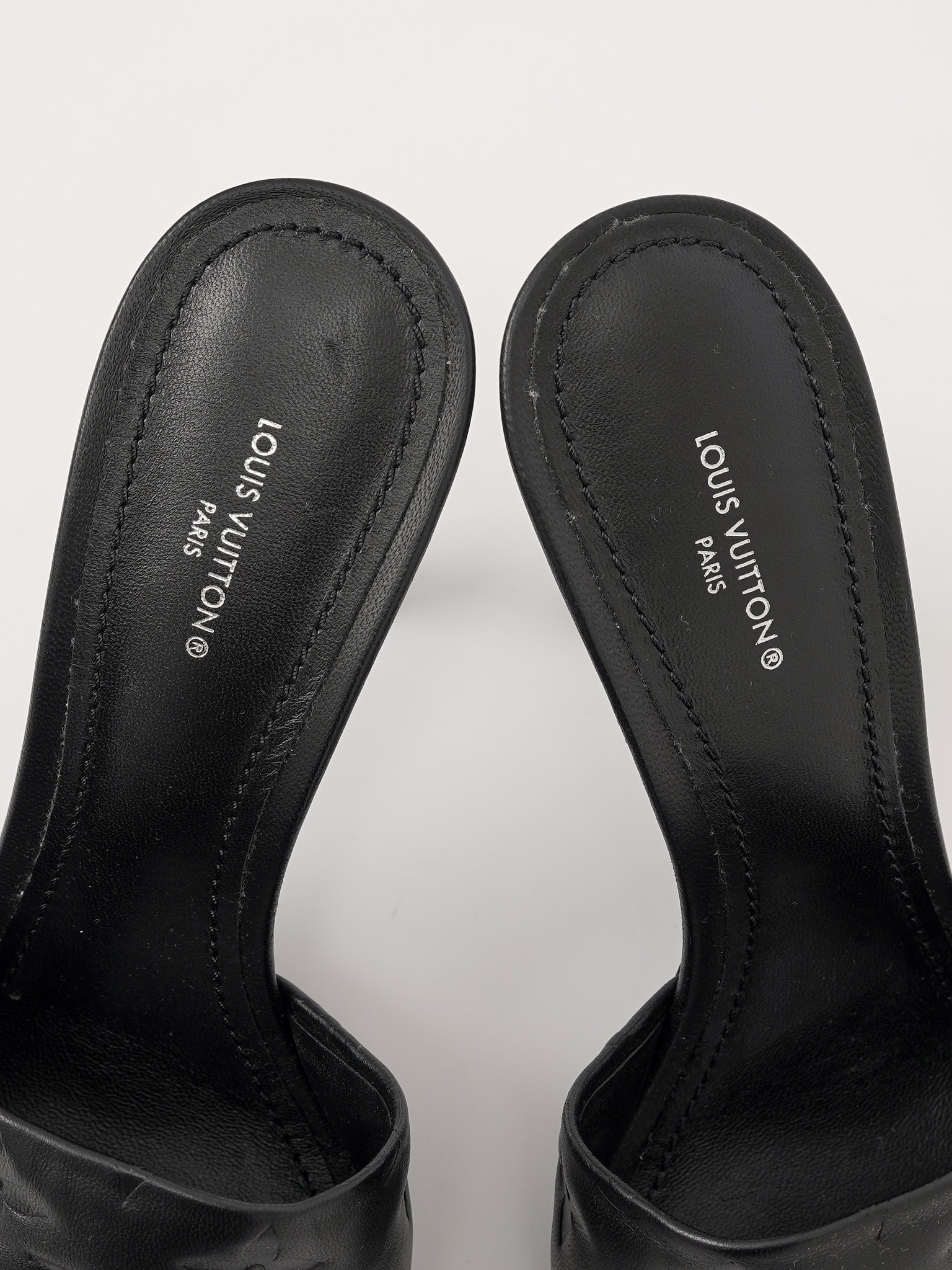 Louis Vuitton Shoes 38.5 7
