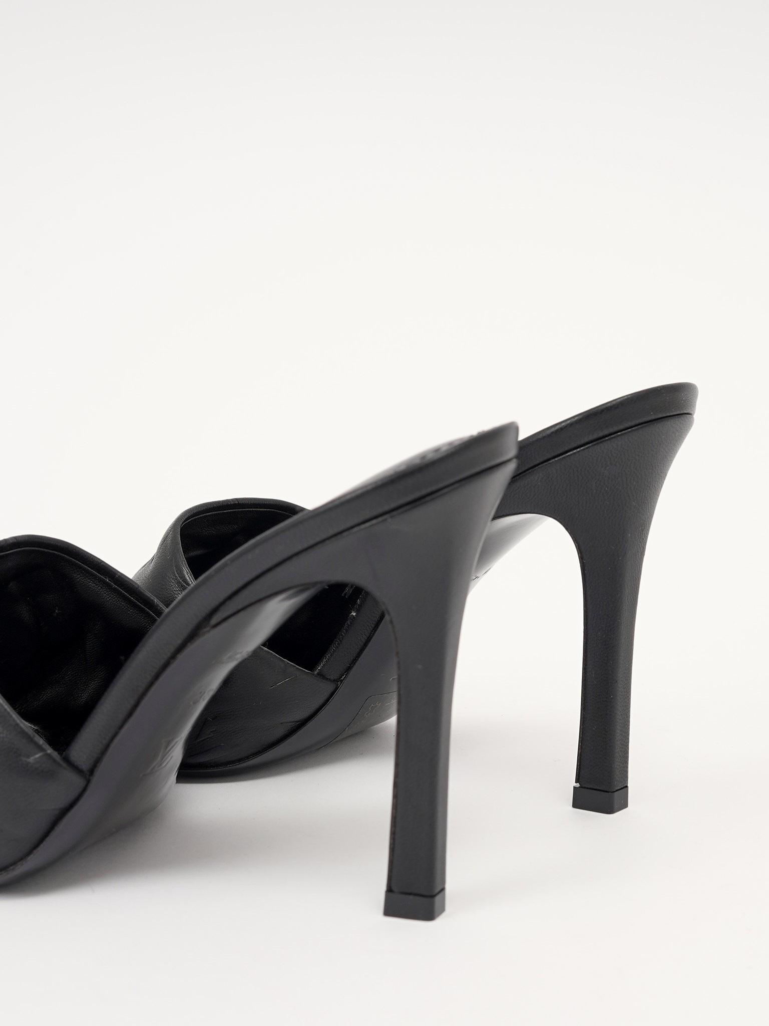 Louis Vuitton Shoes 38.5 8