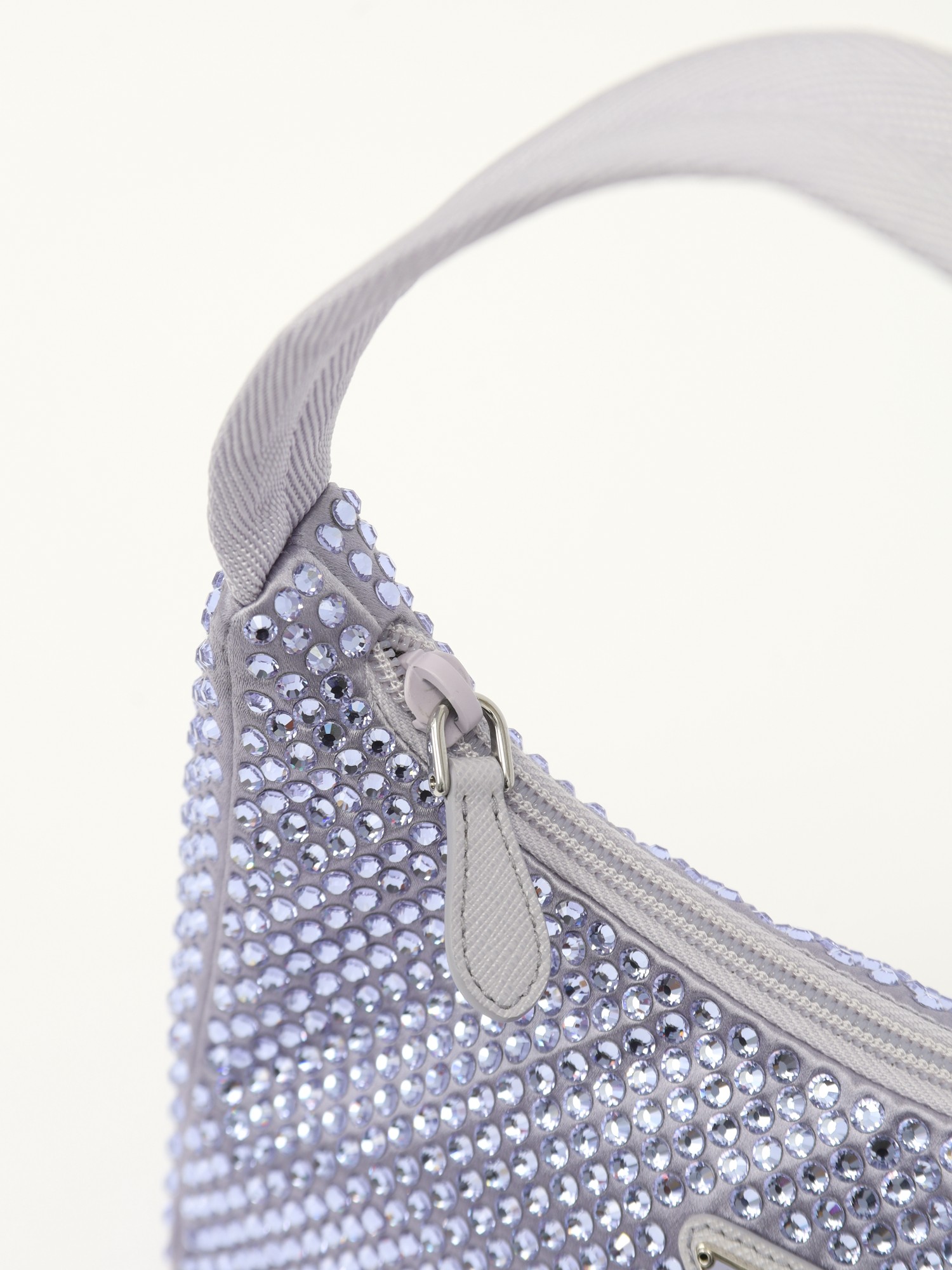 Prada Re-Edition 2000 7
