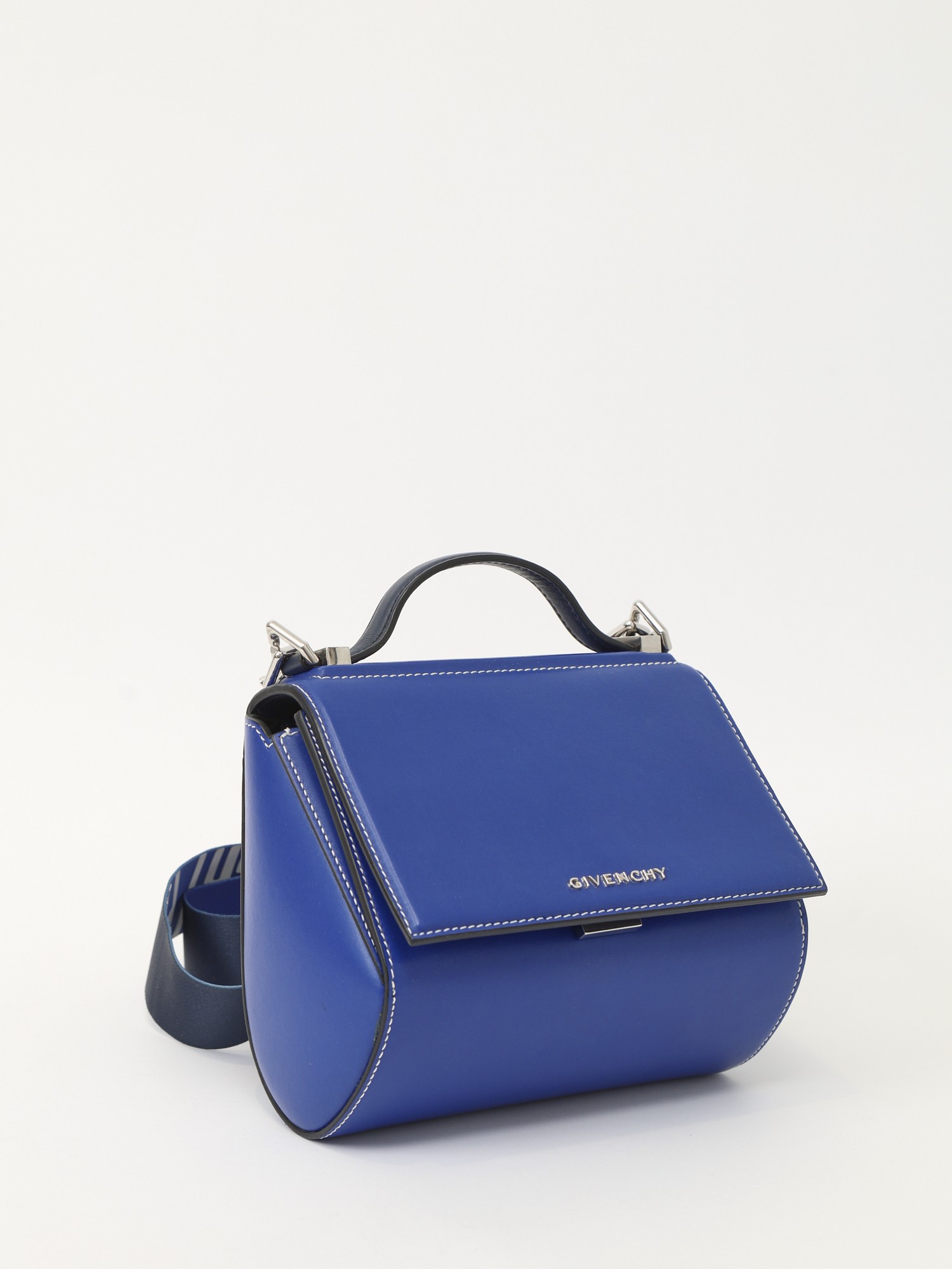 Givenchy Pandora 2