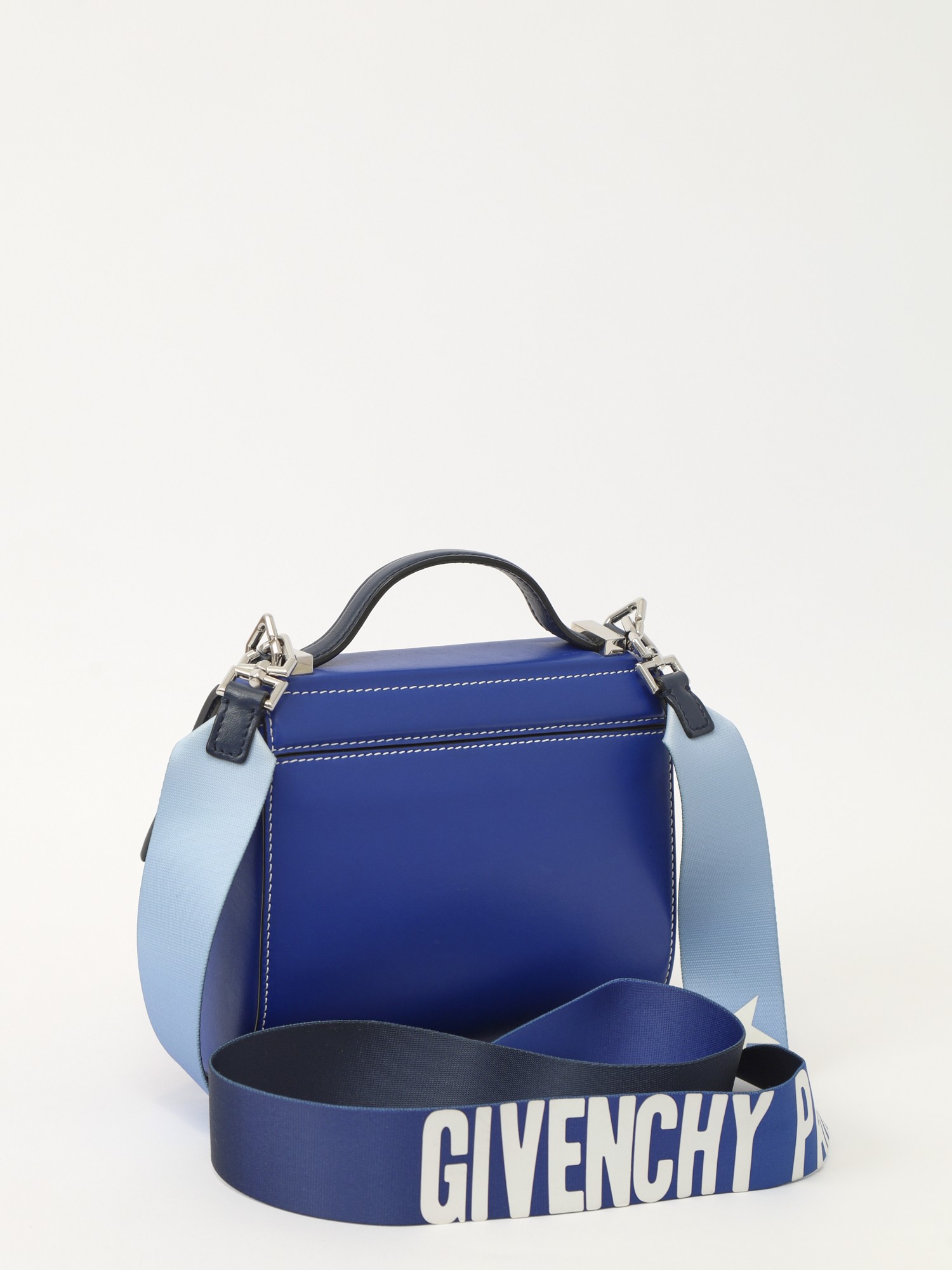 Givenchy Pandora 3