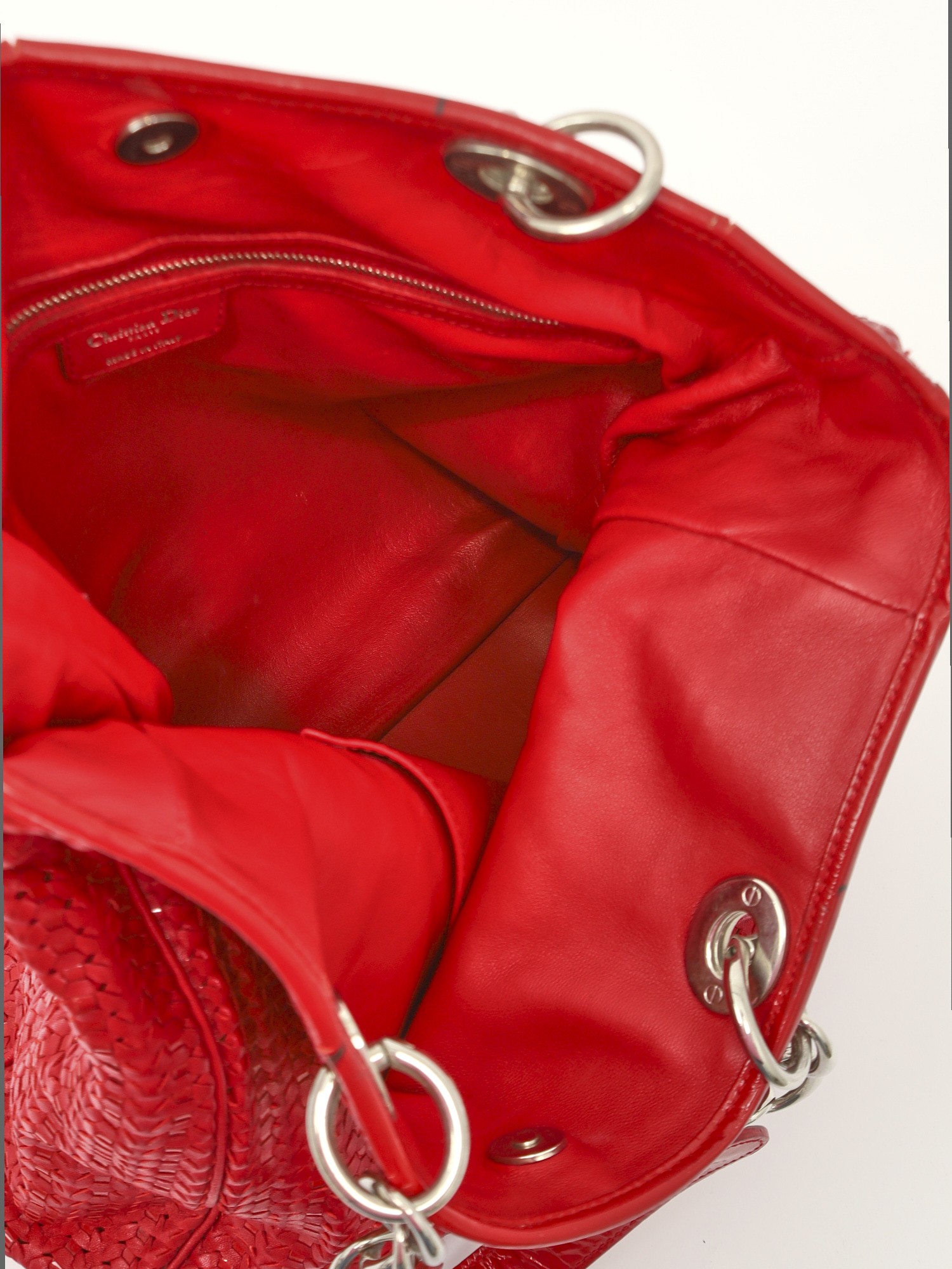 Christian Dior Avenue  15