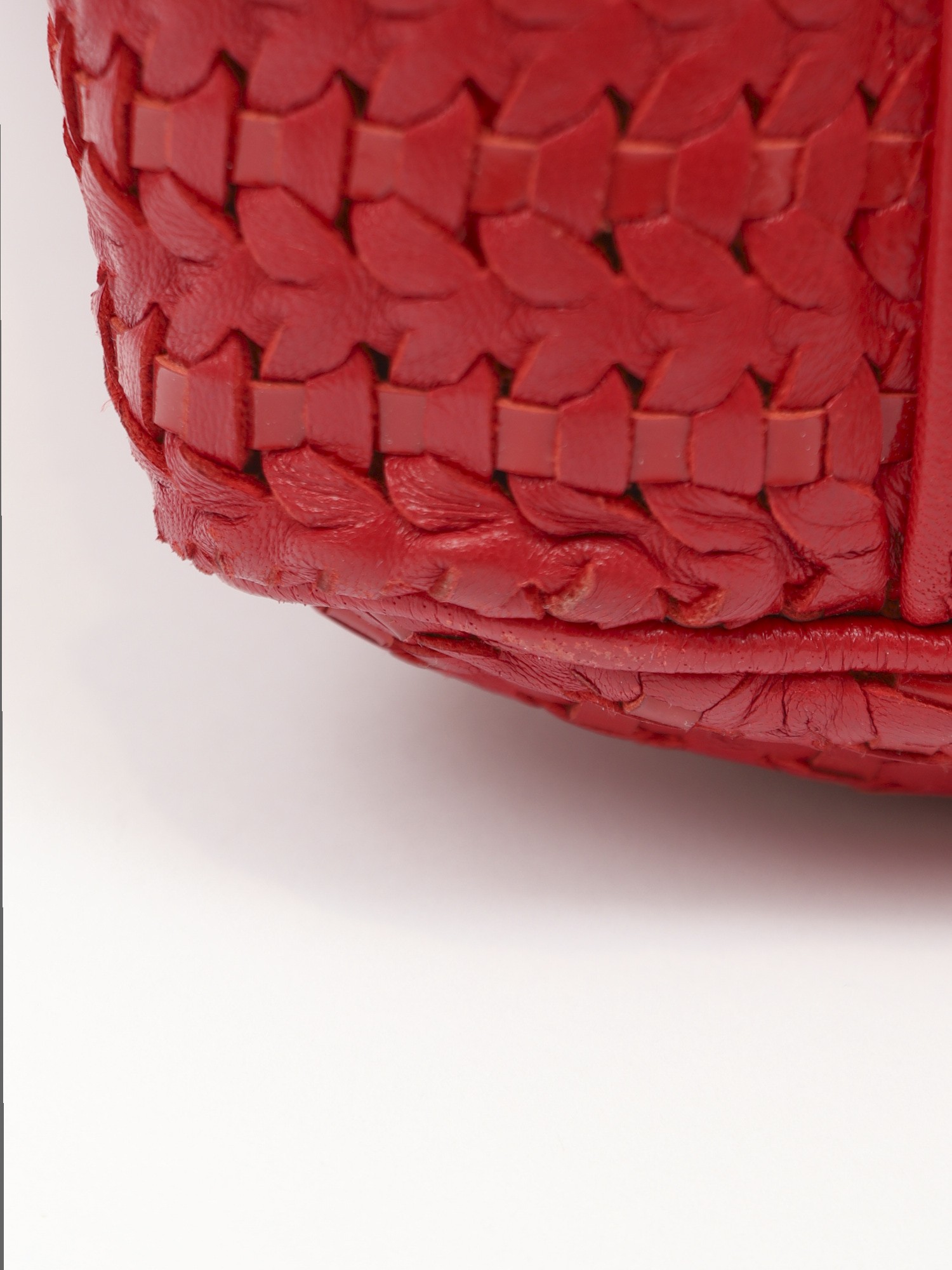 Christian Dior Avenue  12