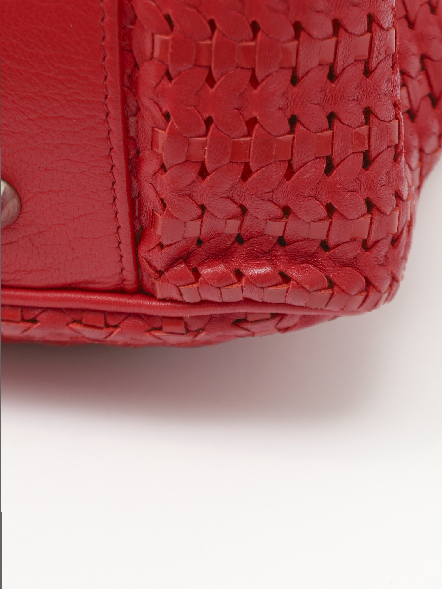 Christian Dior Avenue  13
