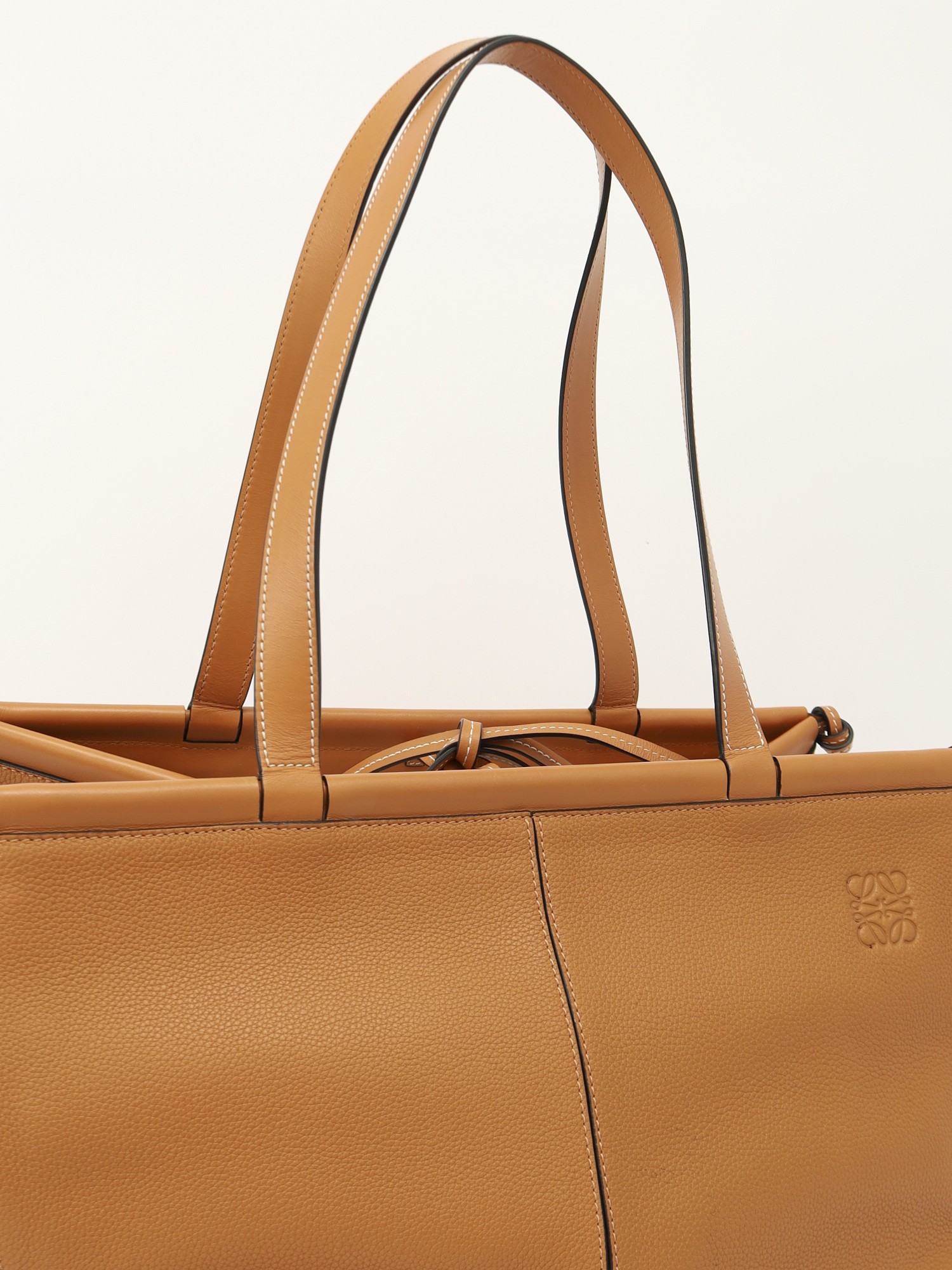 Loewe Cushion 4