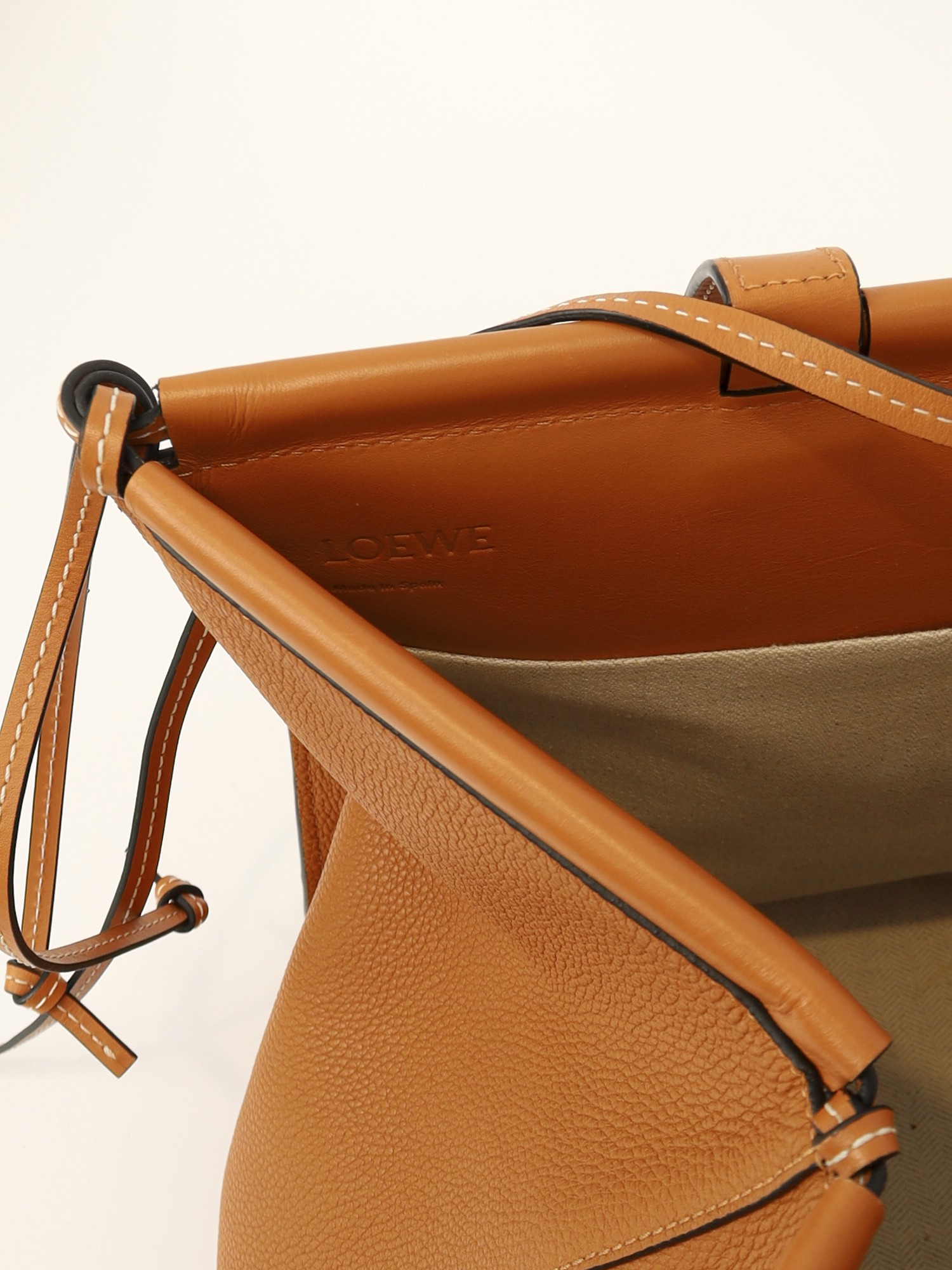 Loewe Cushion 10