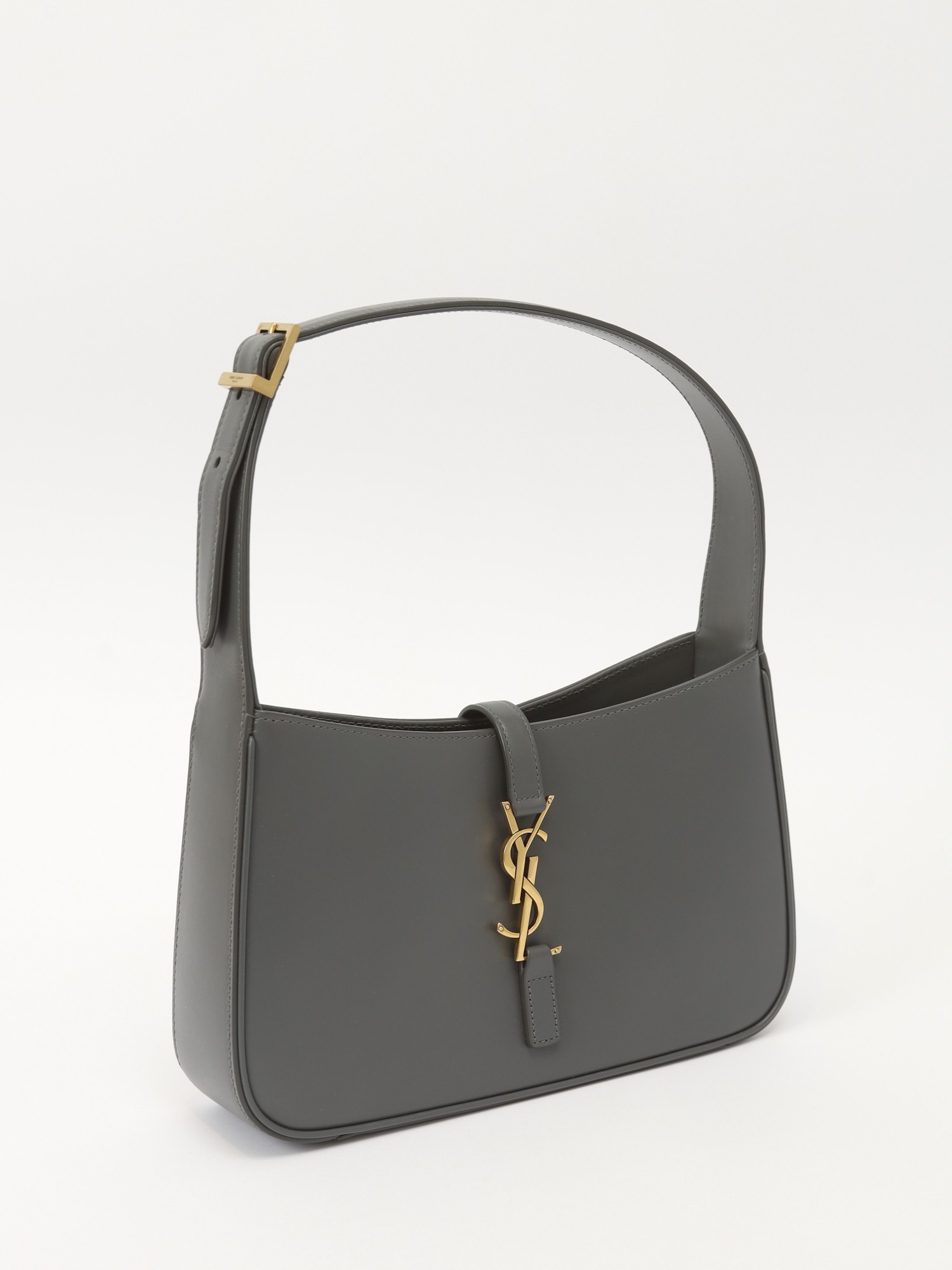 Saint Laurent Le 5 A 7 2