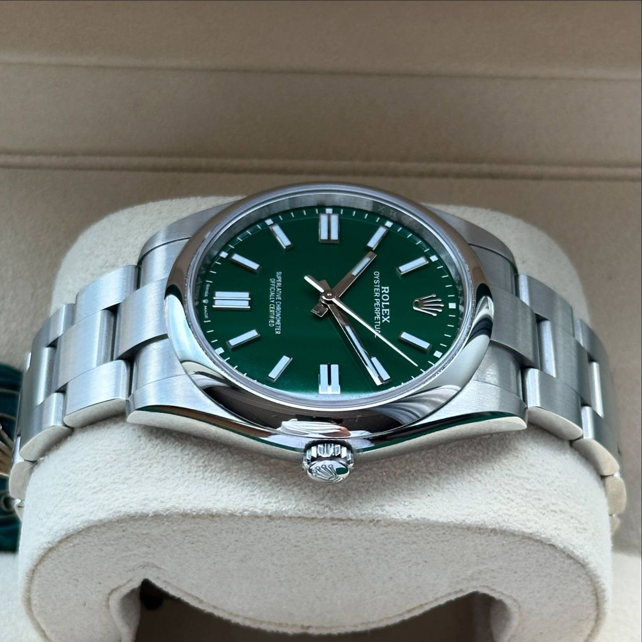 Rolex Oyster Perpetual 2