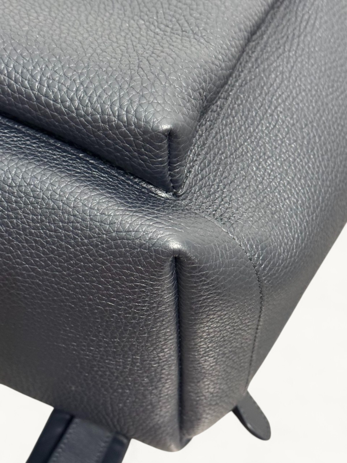 Tom Ford Buckley 8